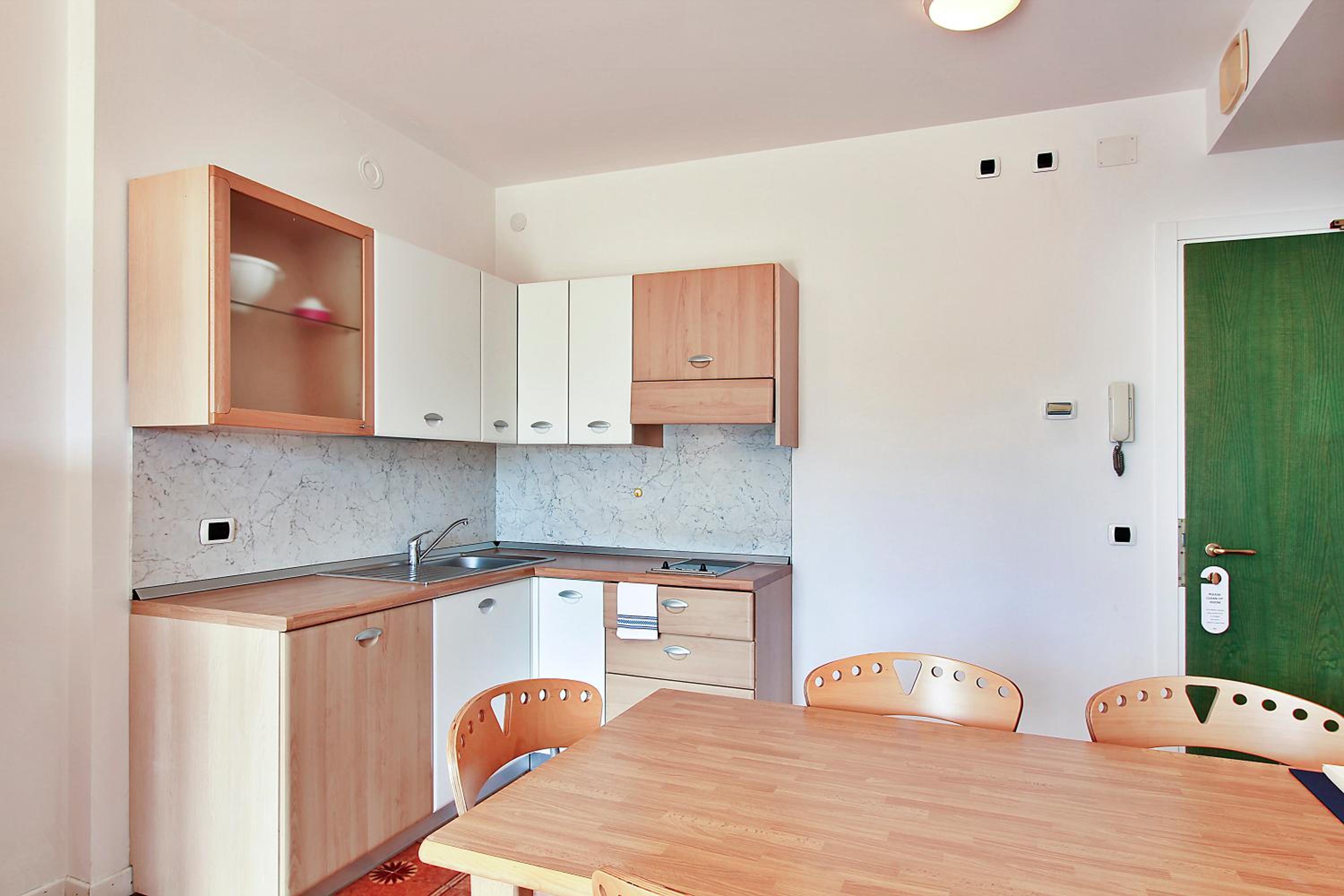 Two-Bedroom Apartment (5 Adults)