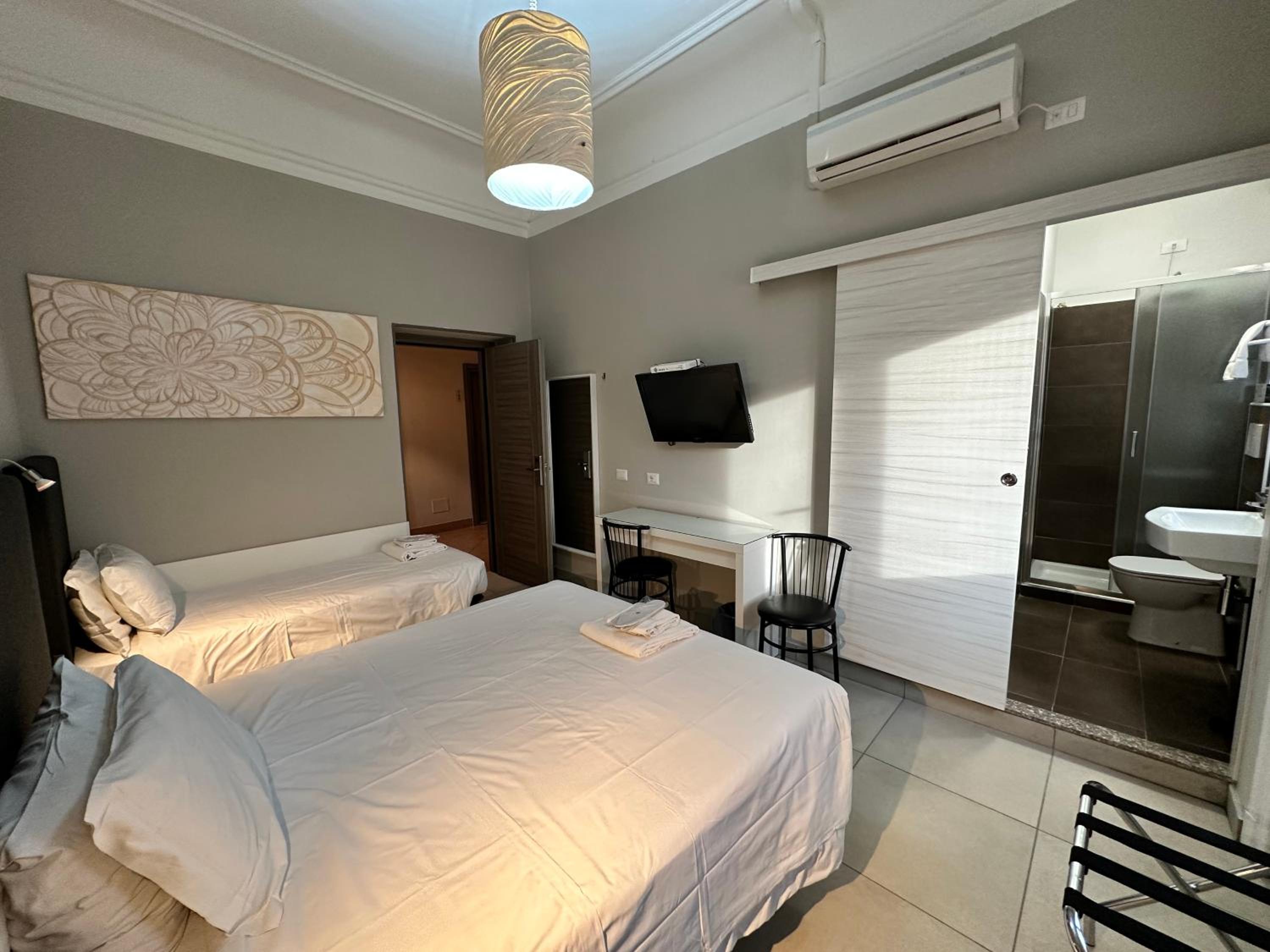 Triple Room