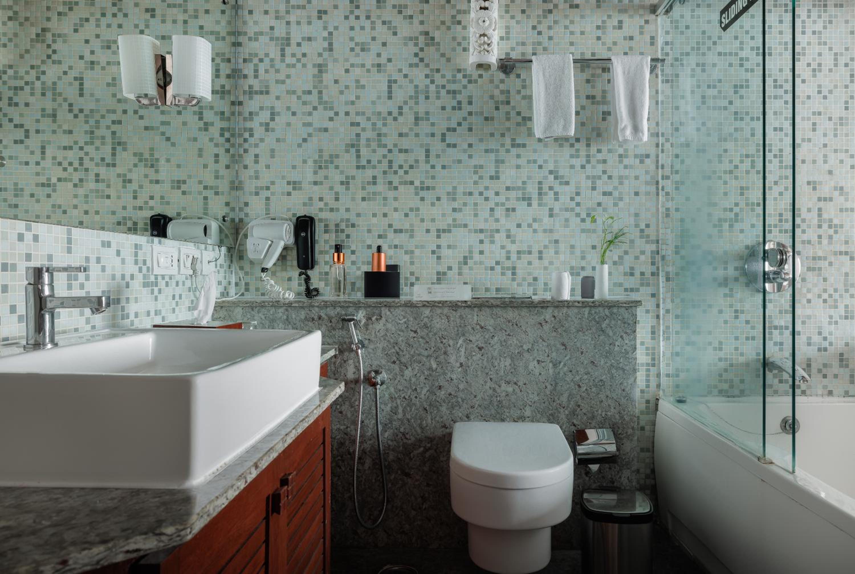 Arabian Sea View Room