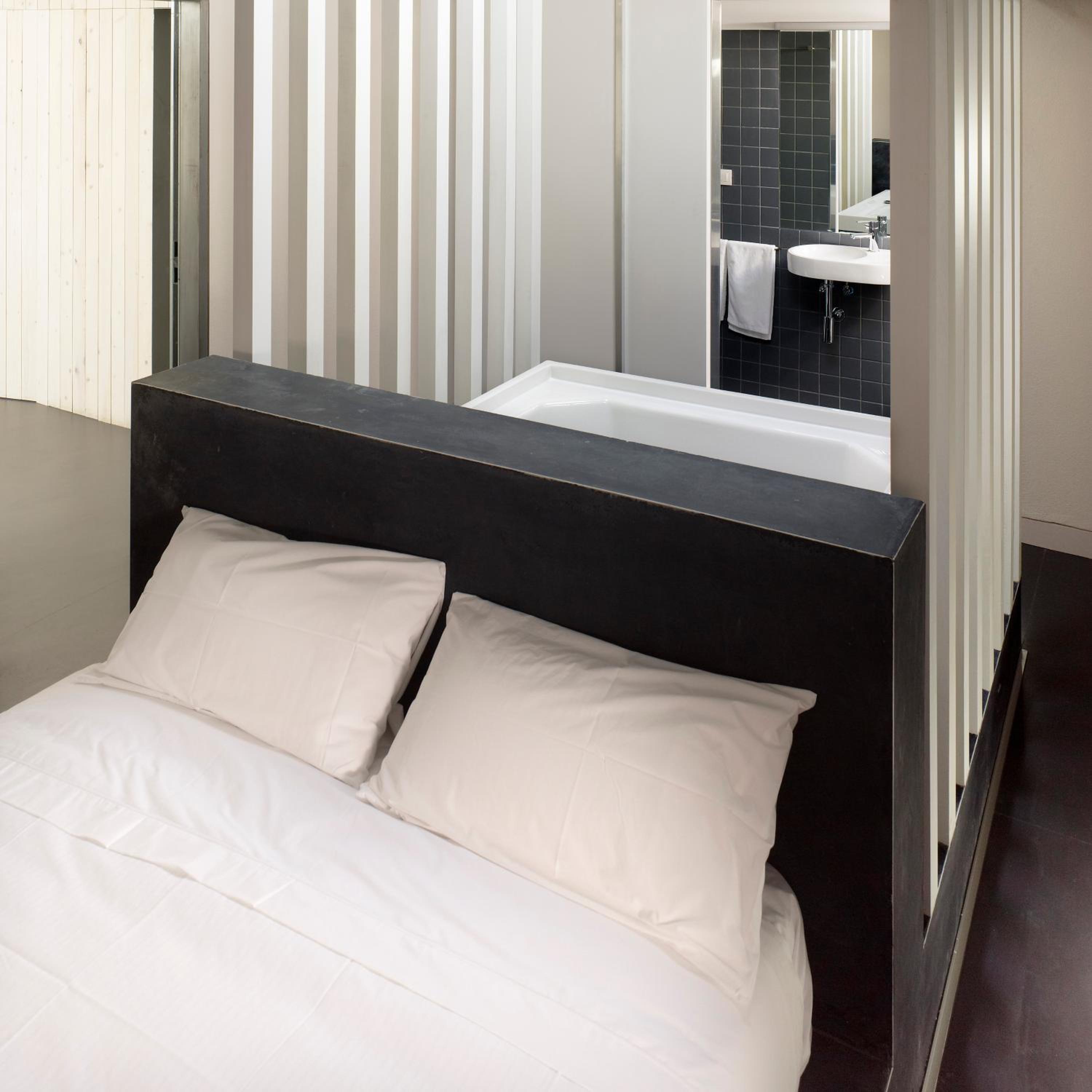 Deluxe Double Room with Bath