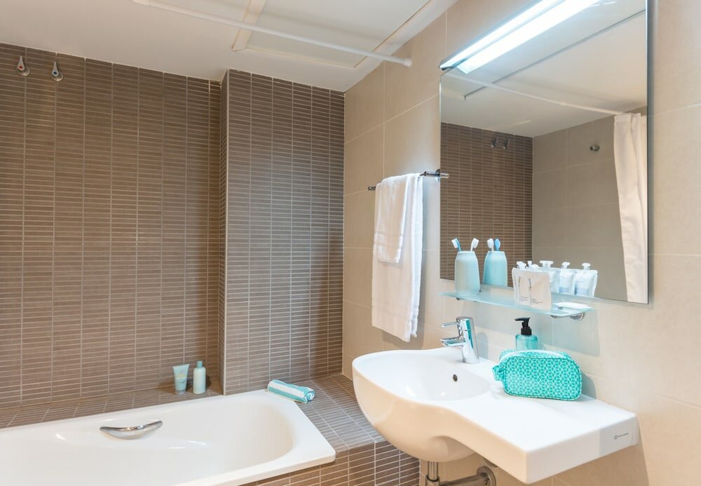 Family Quadruple Room, Balcony, City View