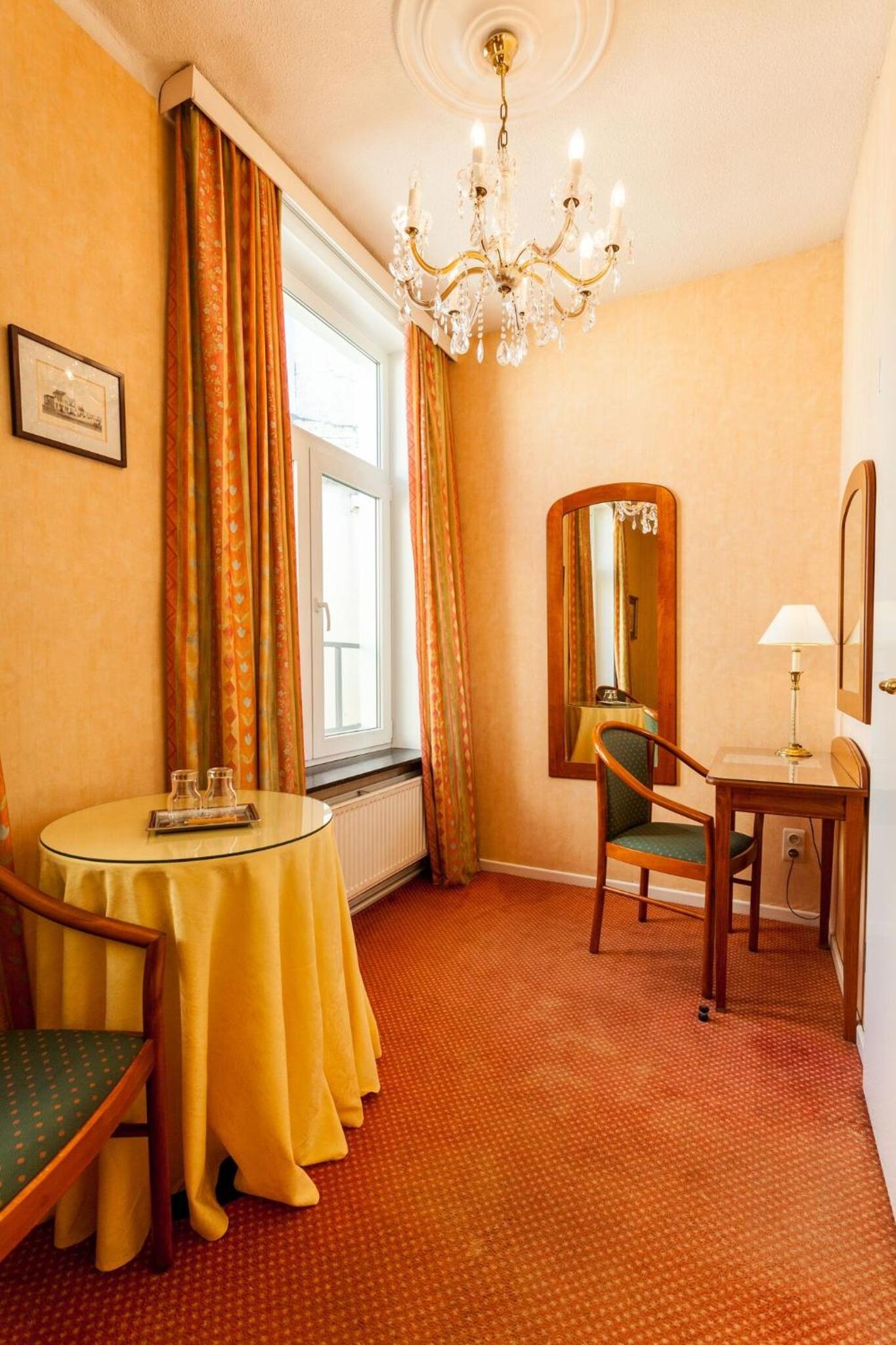 Courtyard Family Suite