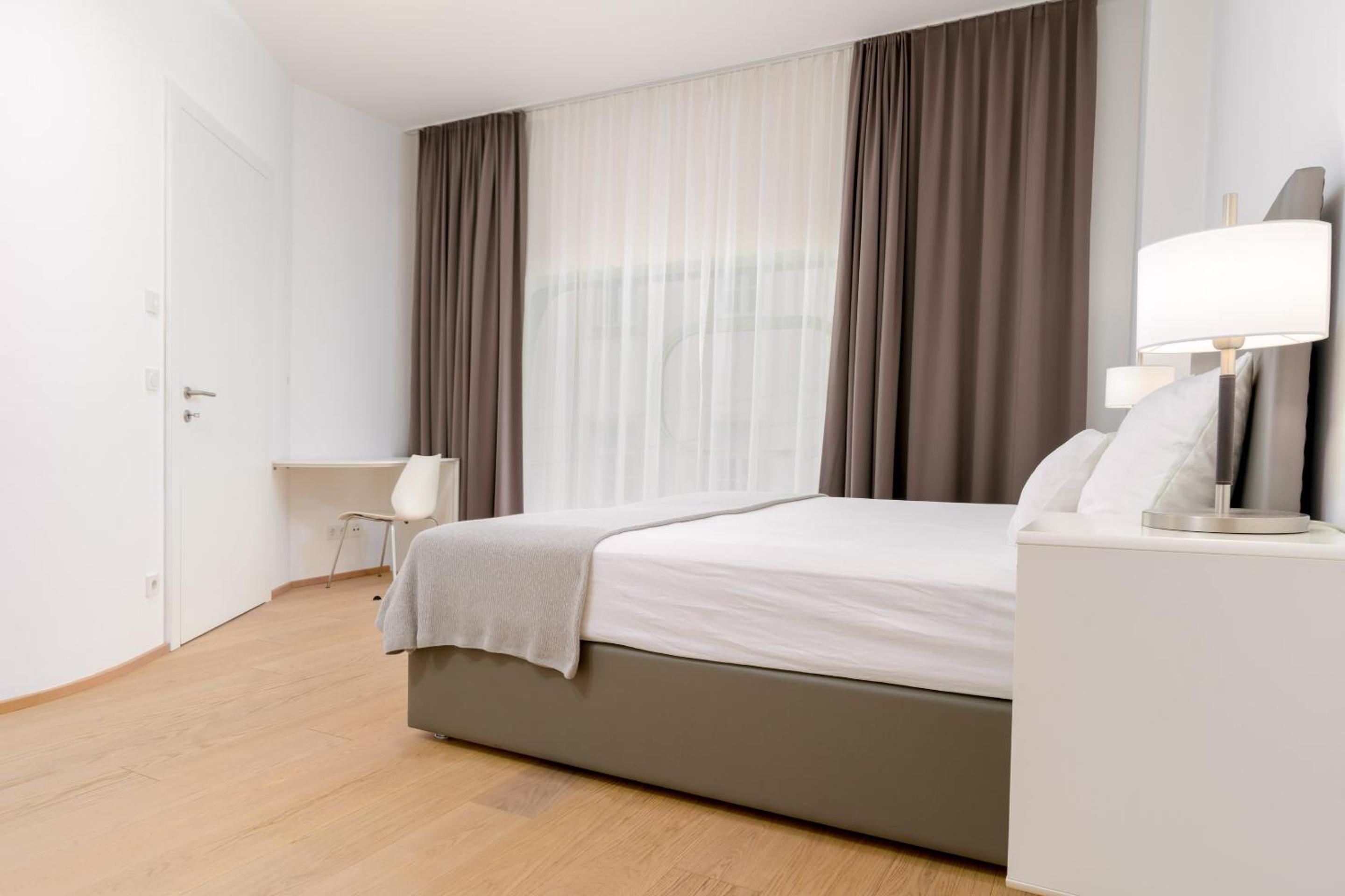 One-Bedroom Deluxe Suite