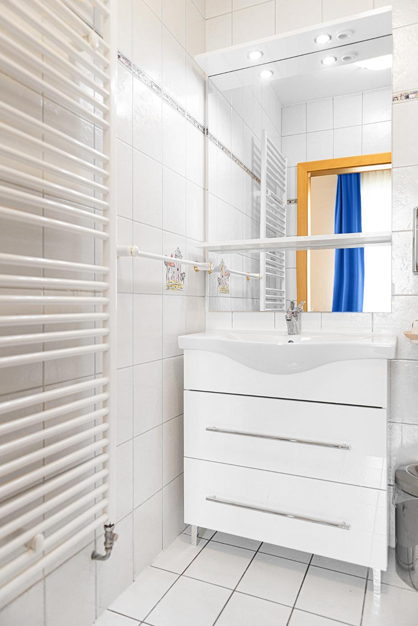 Double or Twin Room with Private Bathroom