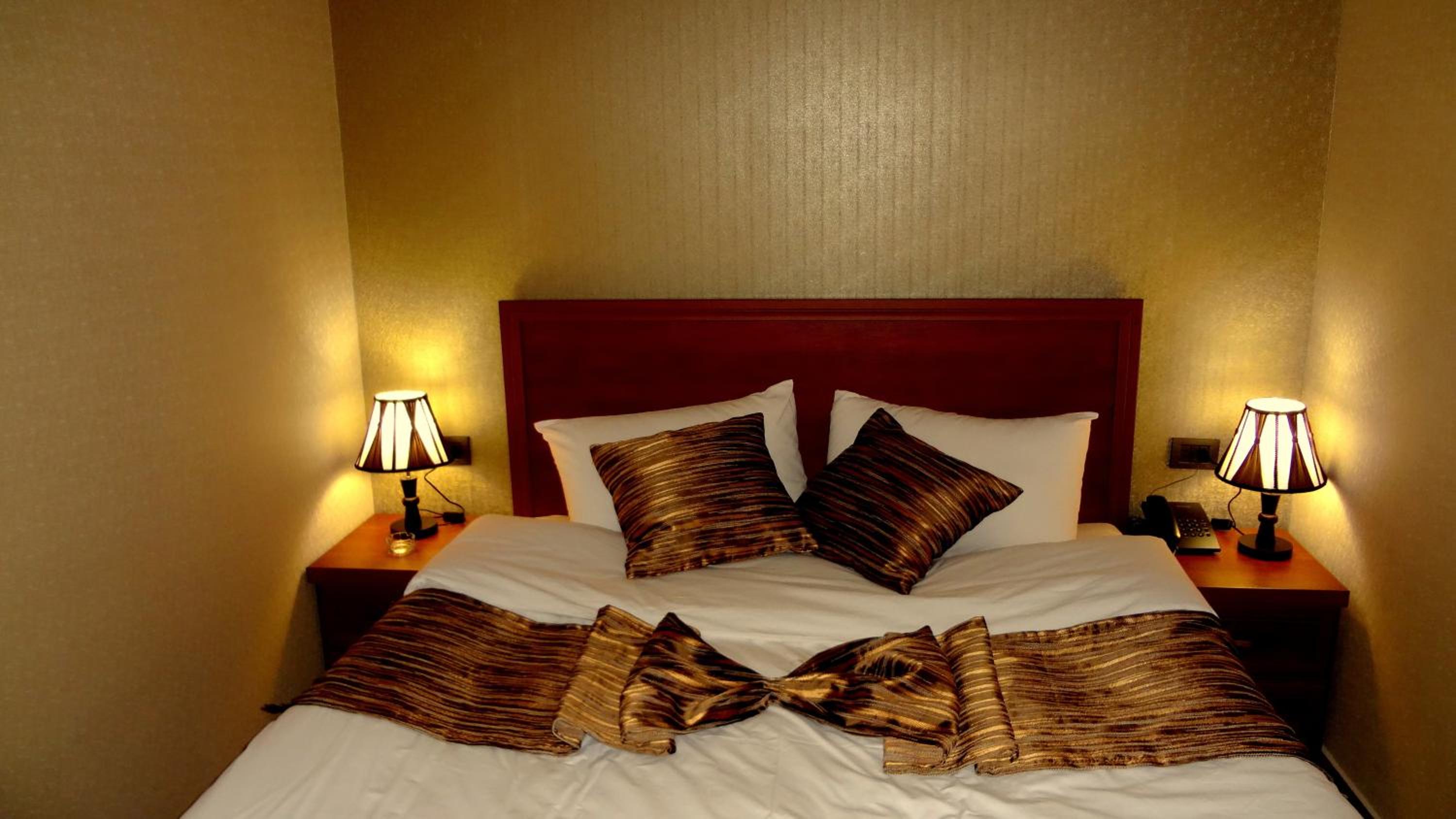 Standard Double Room with Garden View