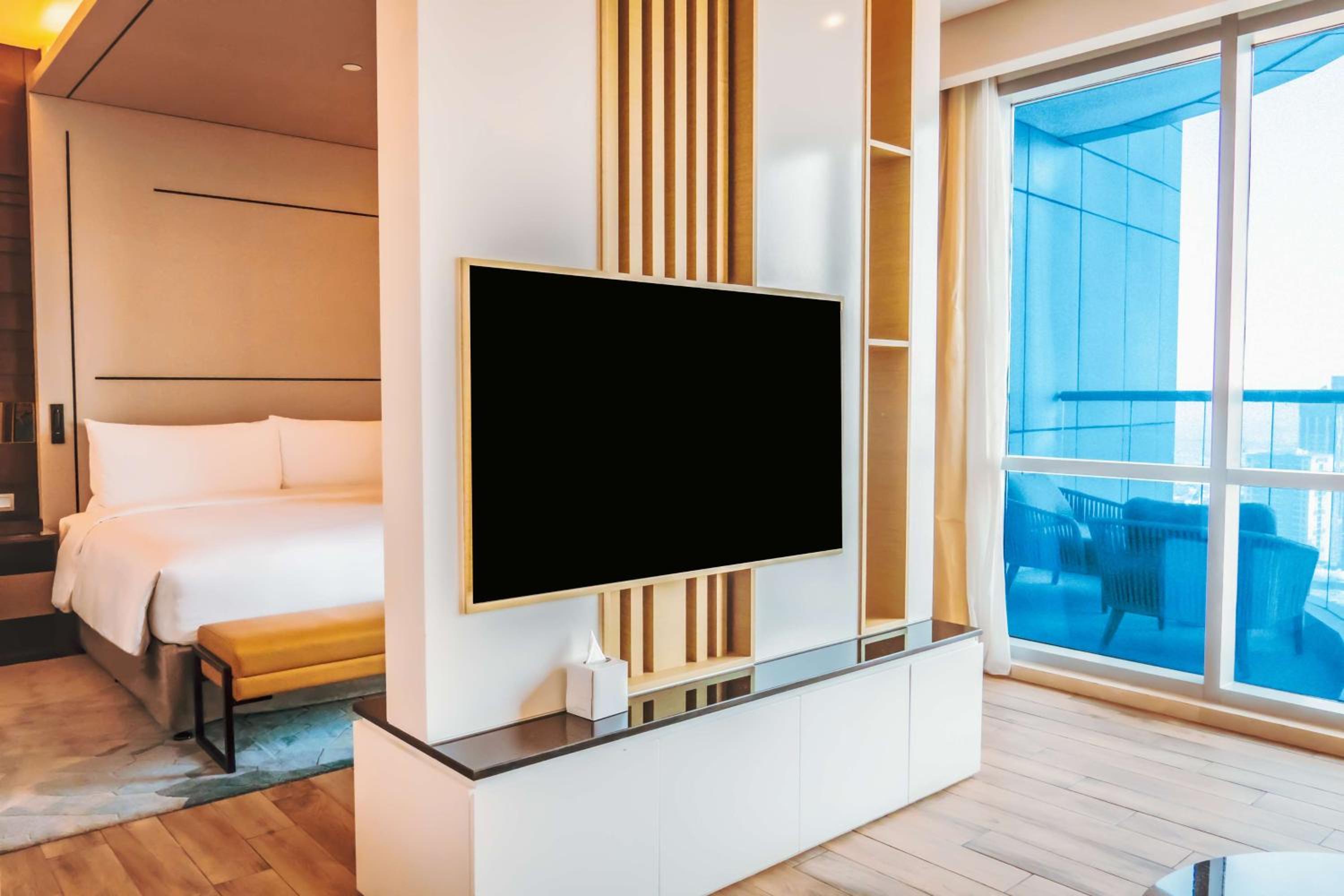 King Deluxe Studio with Balcony