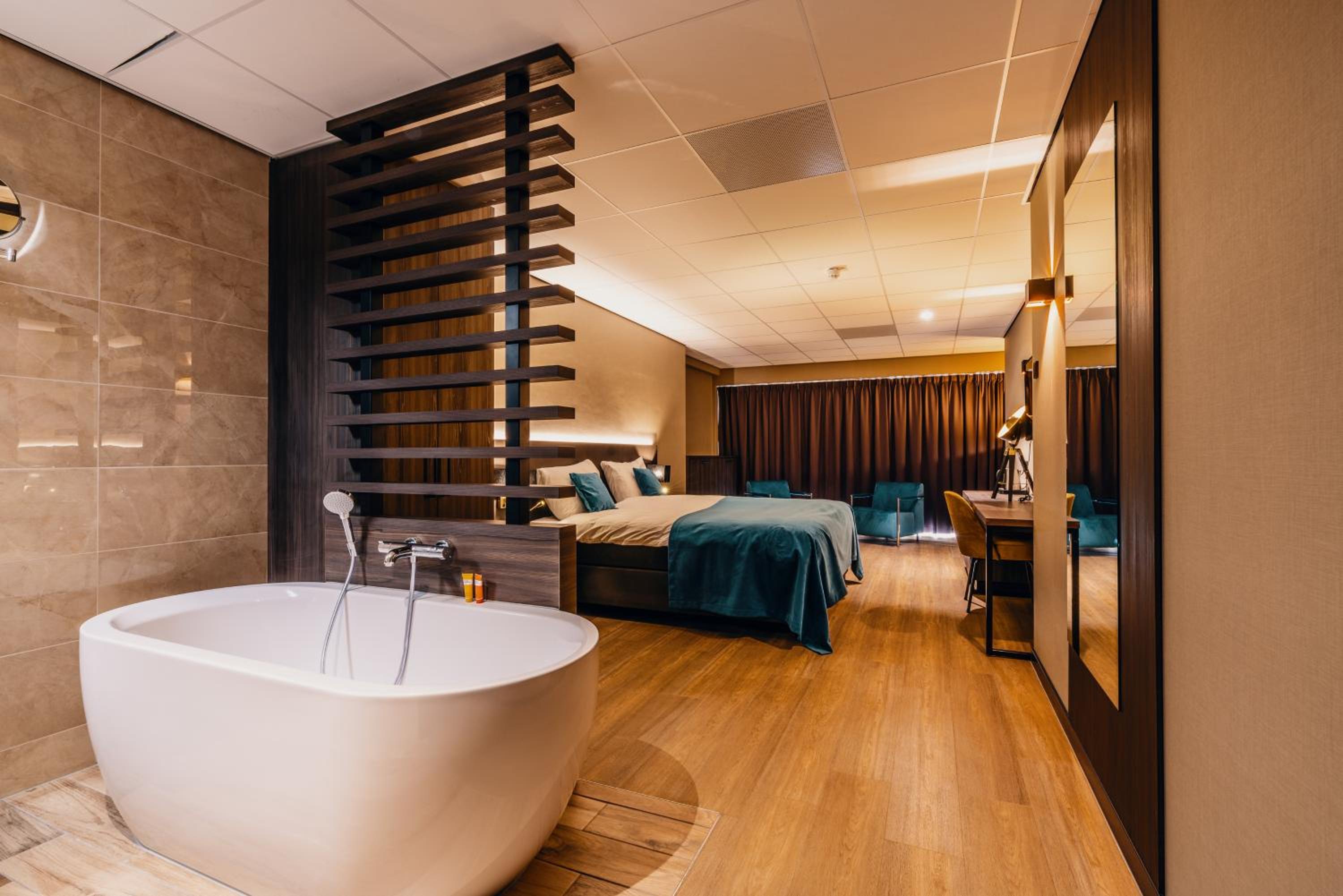 Deluxe Double Room with Bath