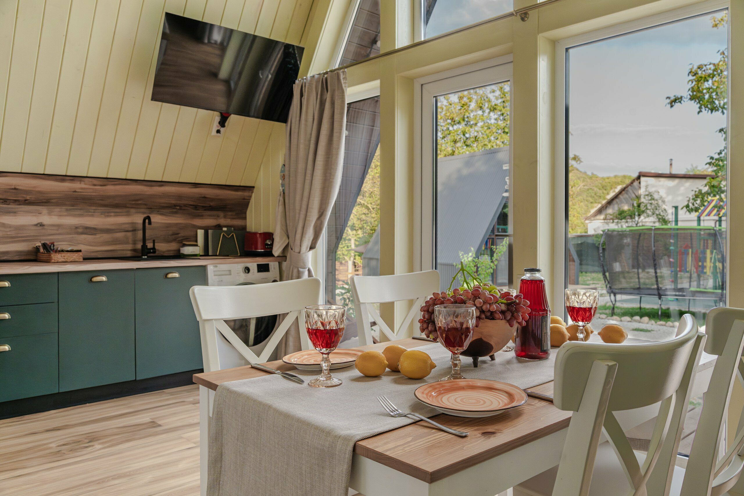 Коттедж Штурвал 4 местный с 2 дополнительными местами