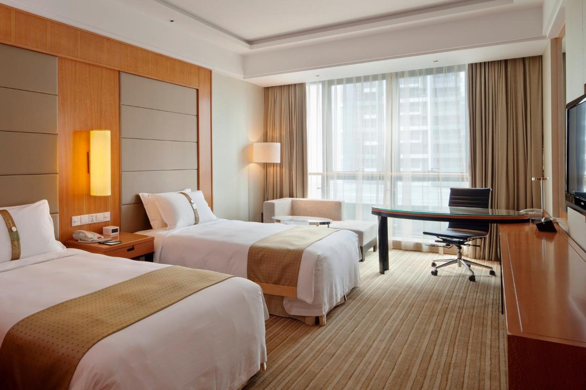 Standard Twin Room With View 