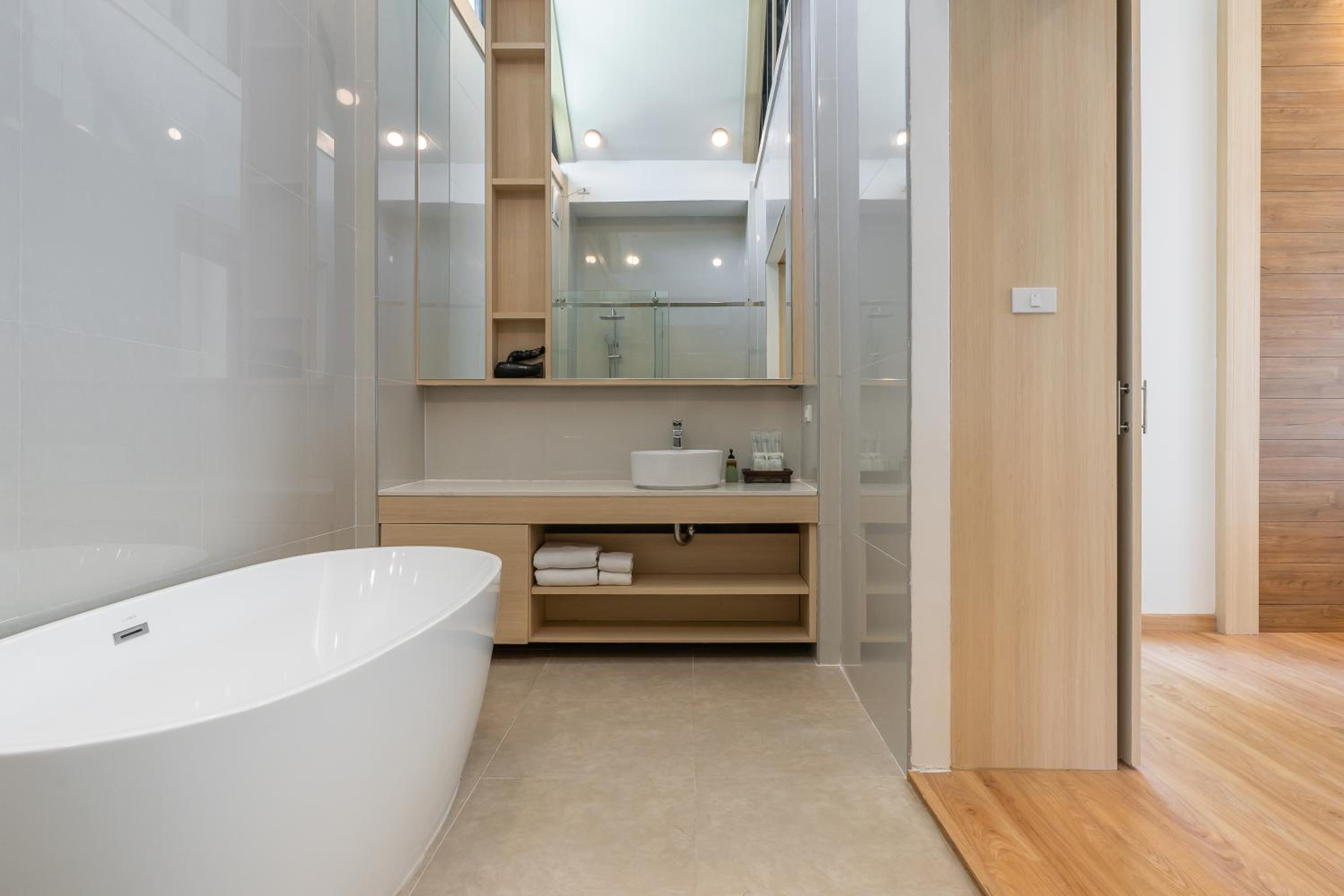 Grand Deluxe Beach Front