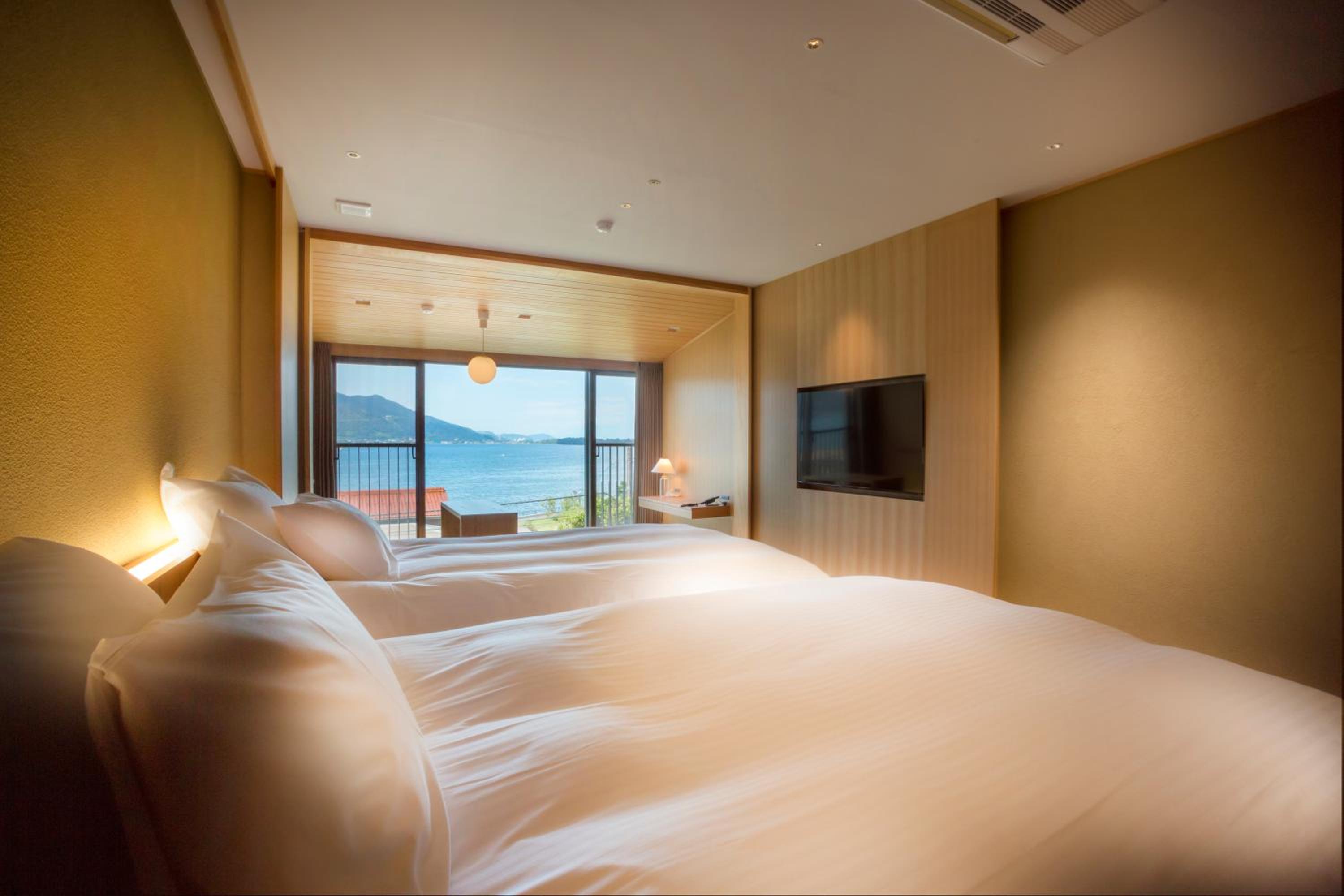 Deluxe Twin Room with Sea View