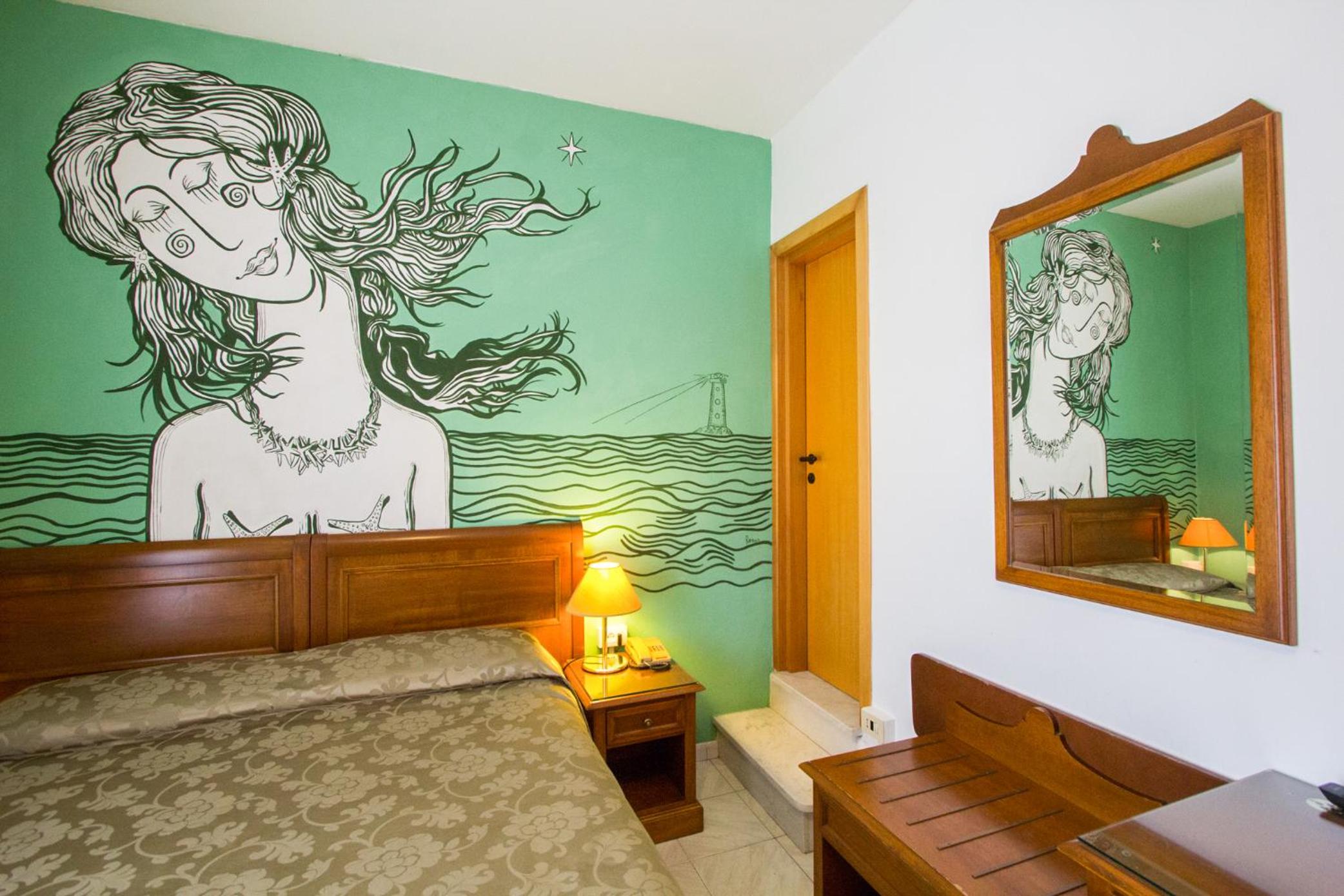 Double Room with Balcony and Partial Sea View