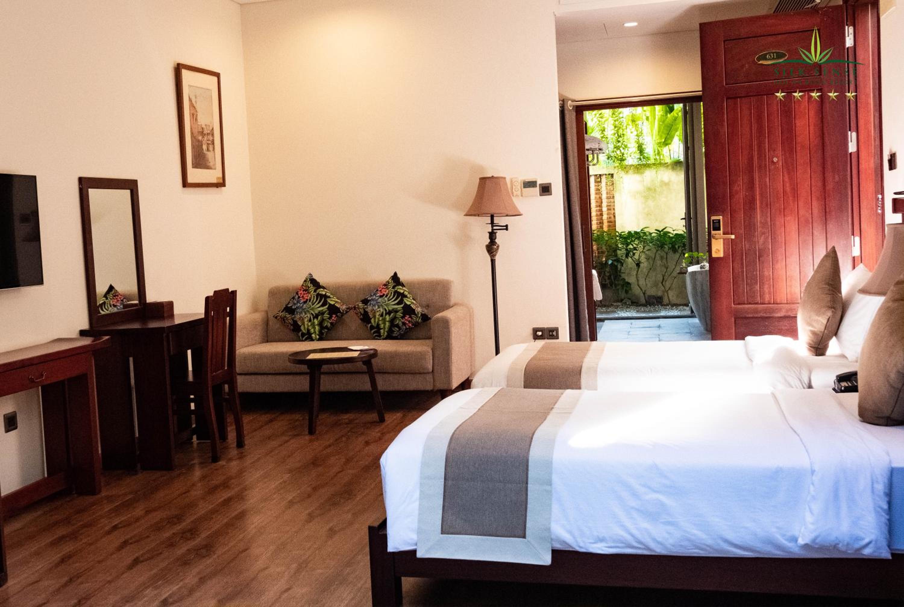 Deluxe Room with Private Garden