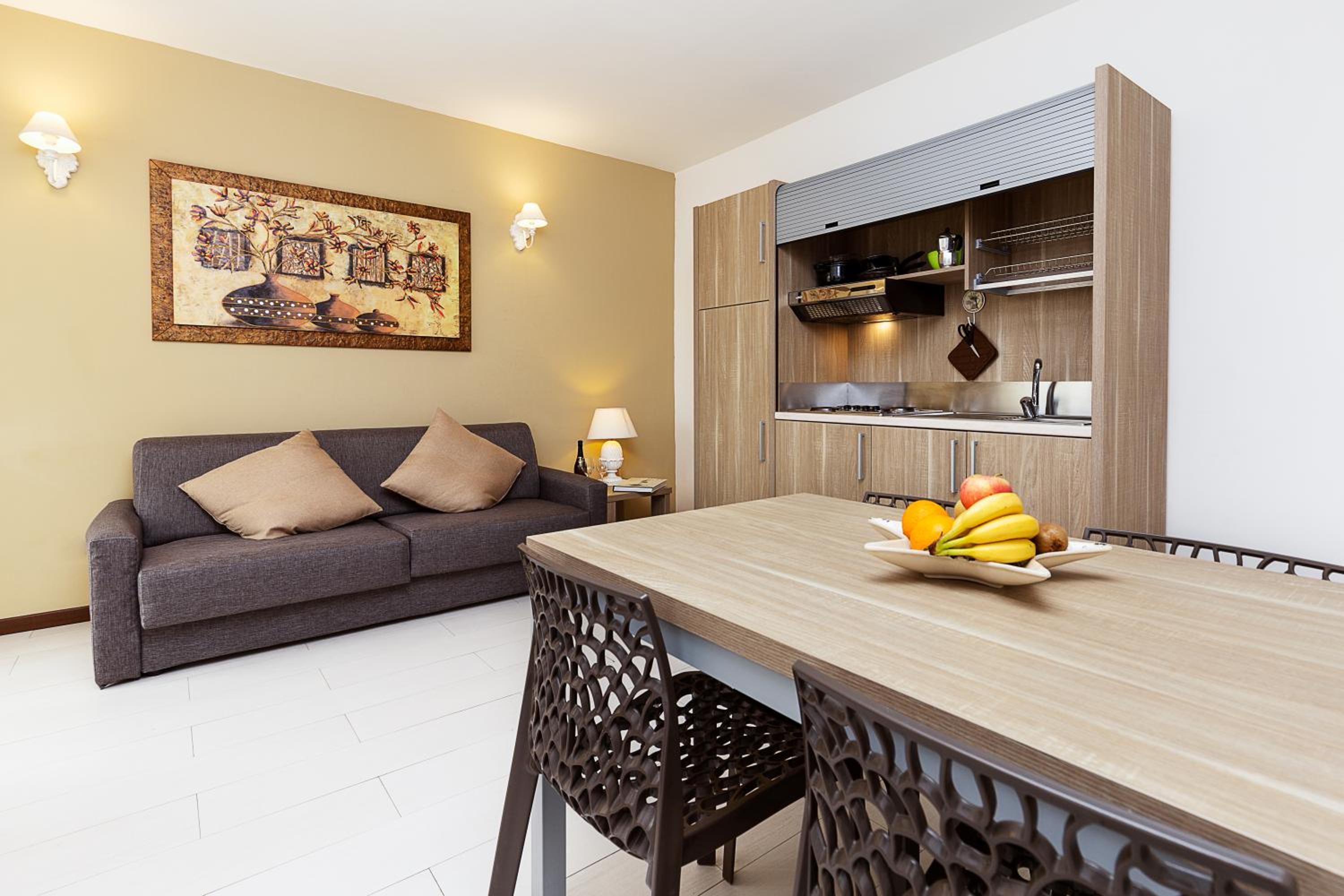 One-Bedroom Apartment with Balcony