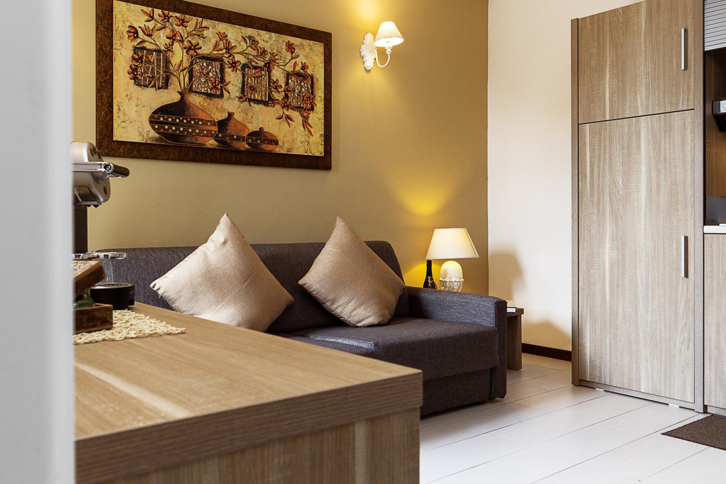 One-Bedroom Apartment with Balcony