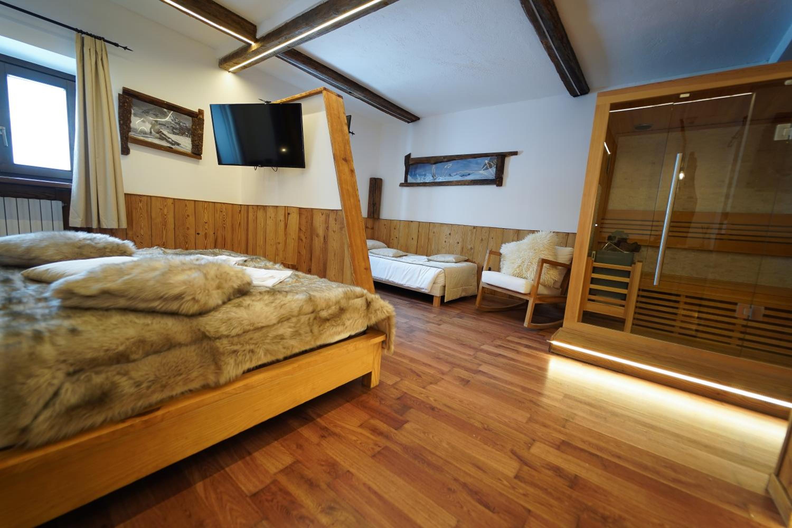 Superior Triple Room