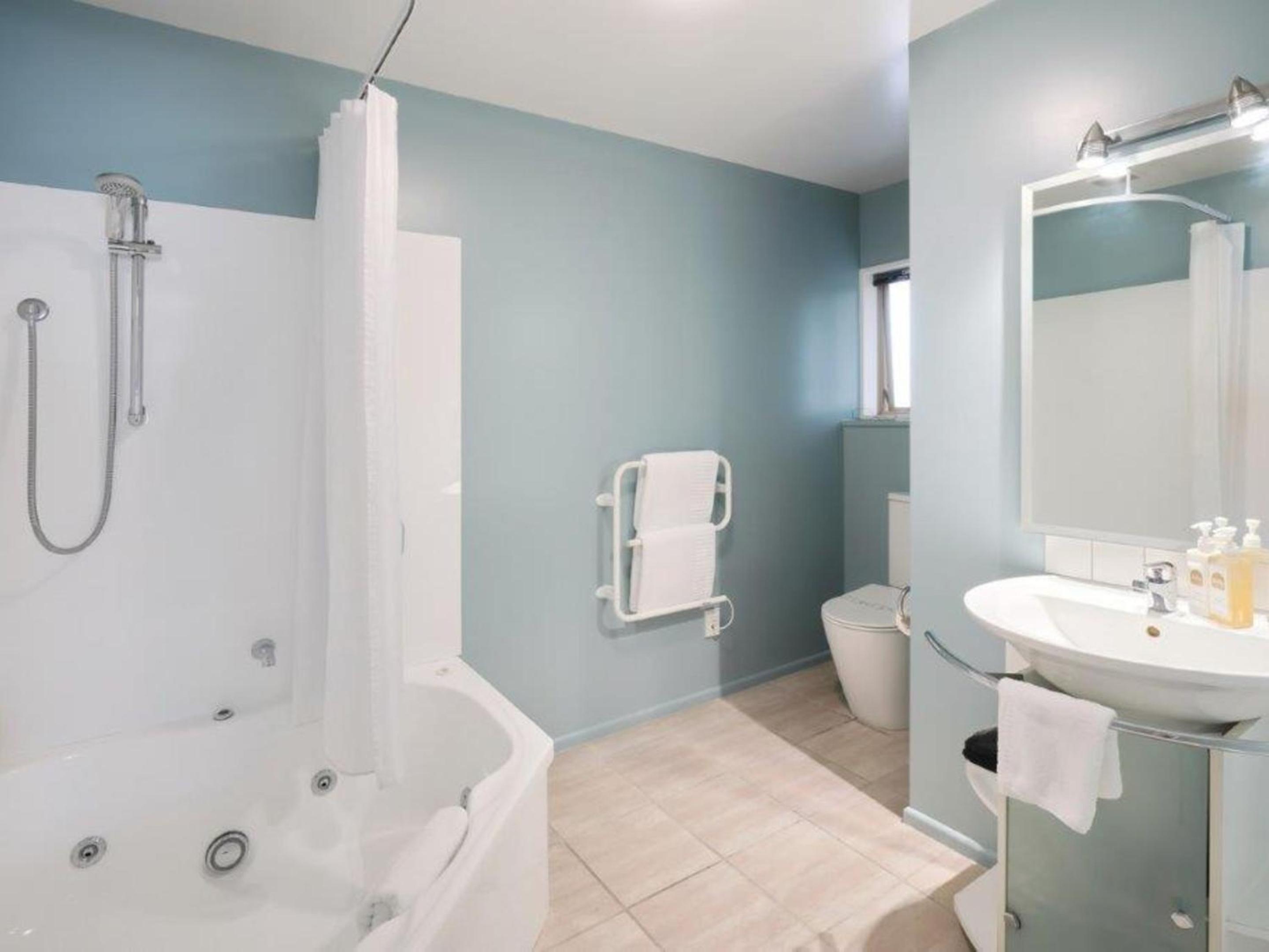 Two-Bedroom Spa Apartment