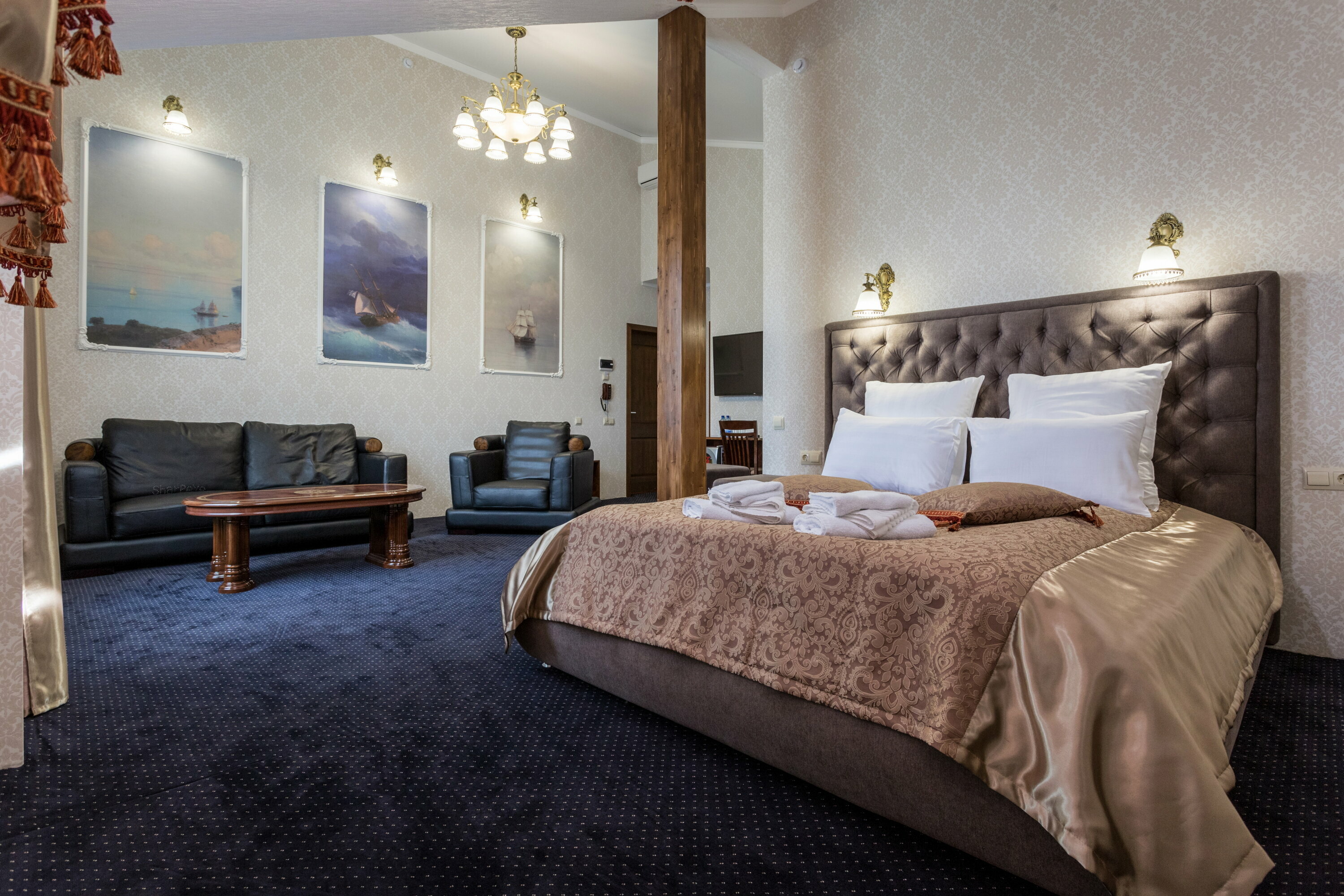 Люкс с видом на город