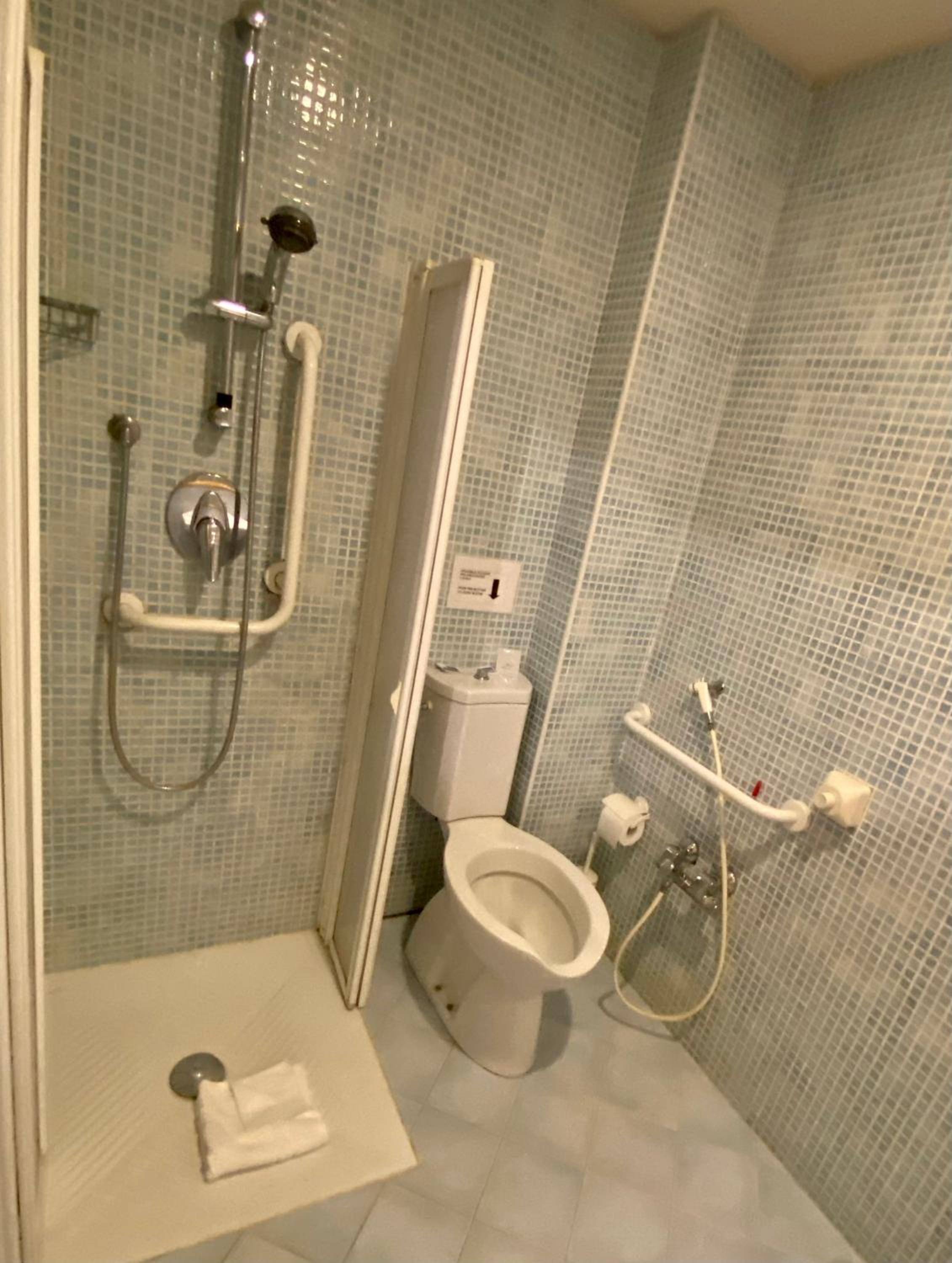 Single Room - Disability Access