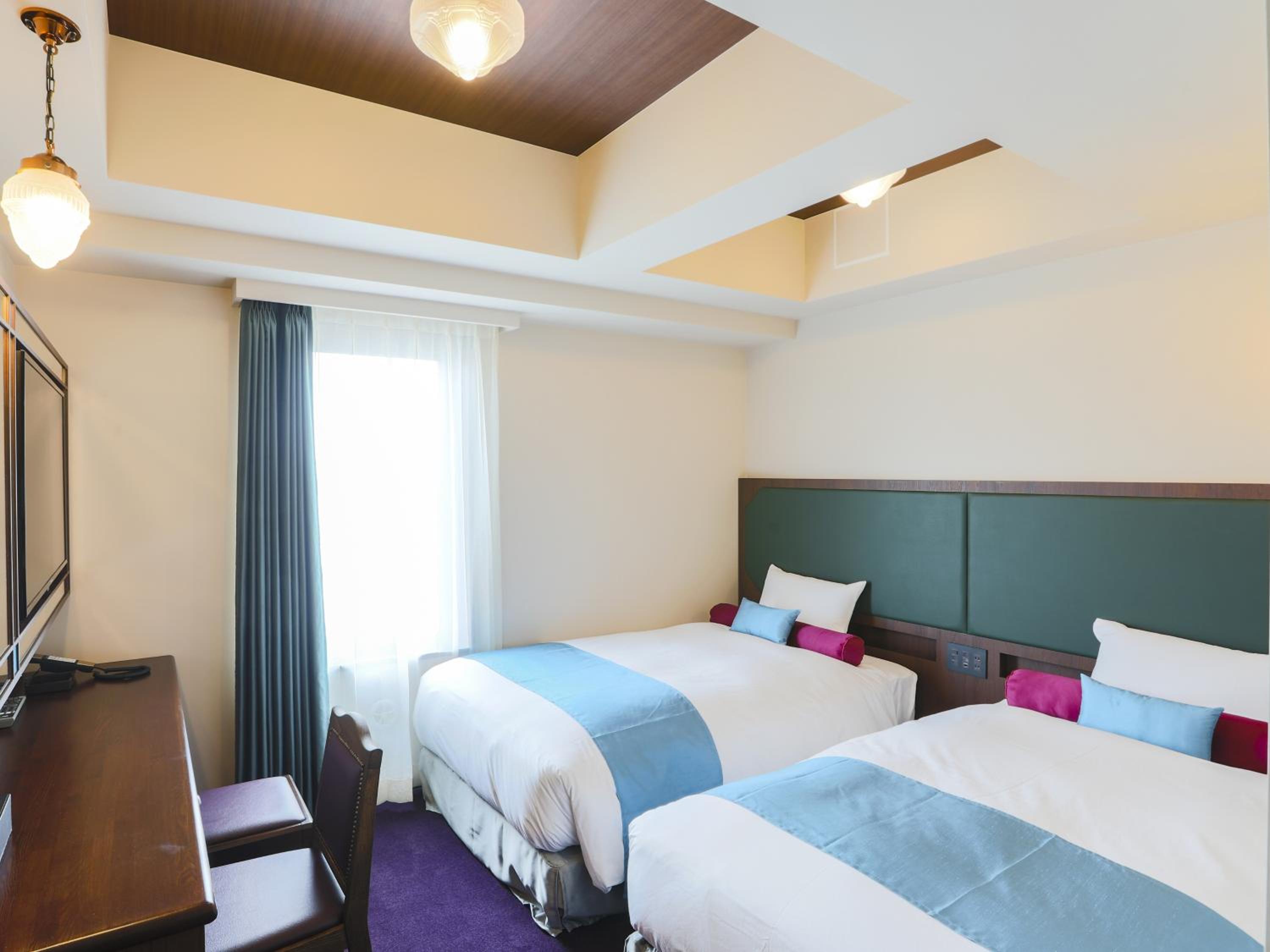 Premier Twin Room - Non-Smoking