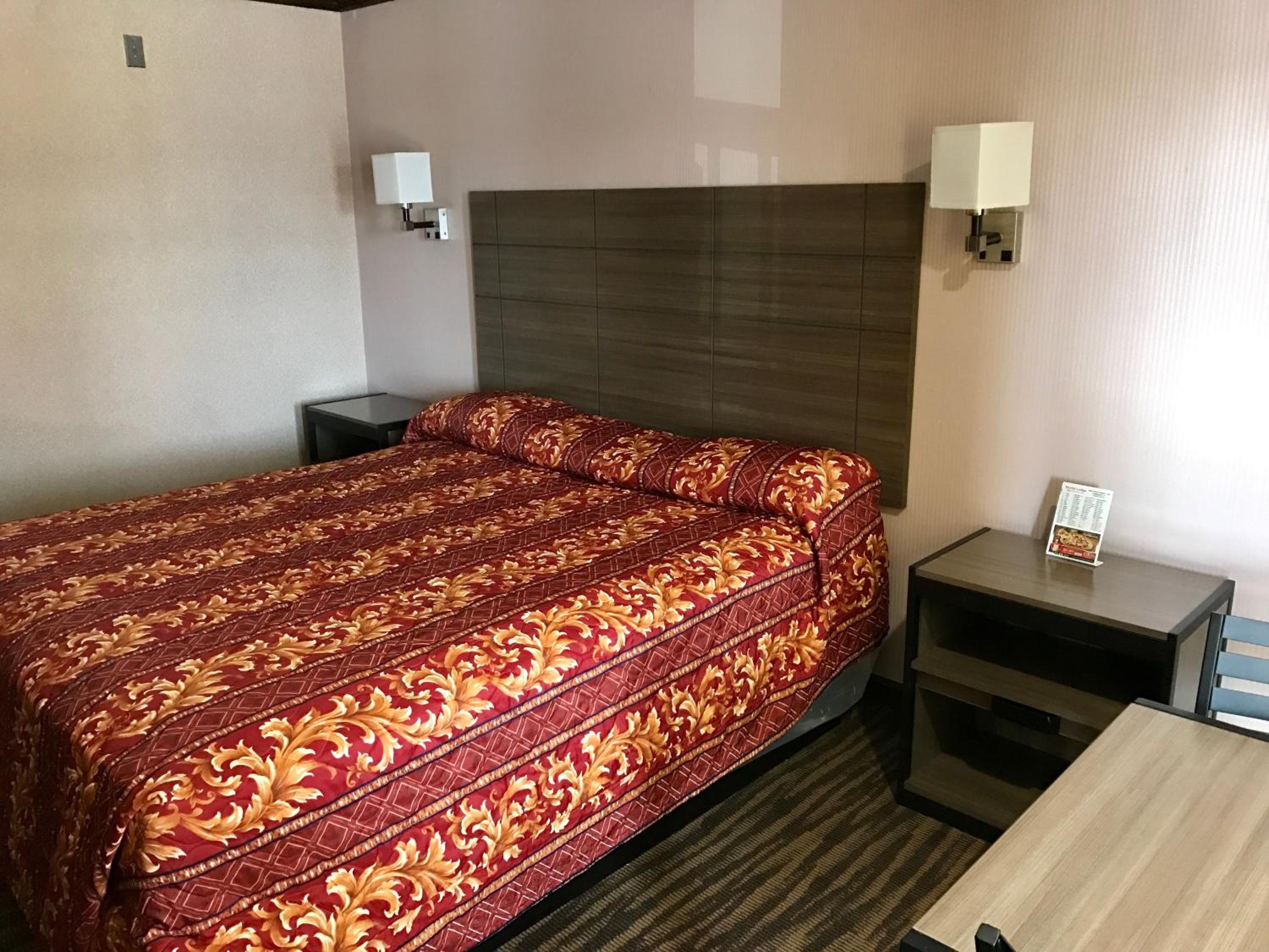 King Room - Non-Smoking