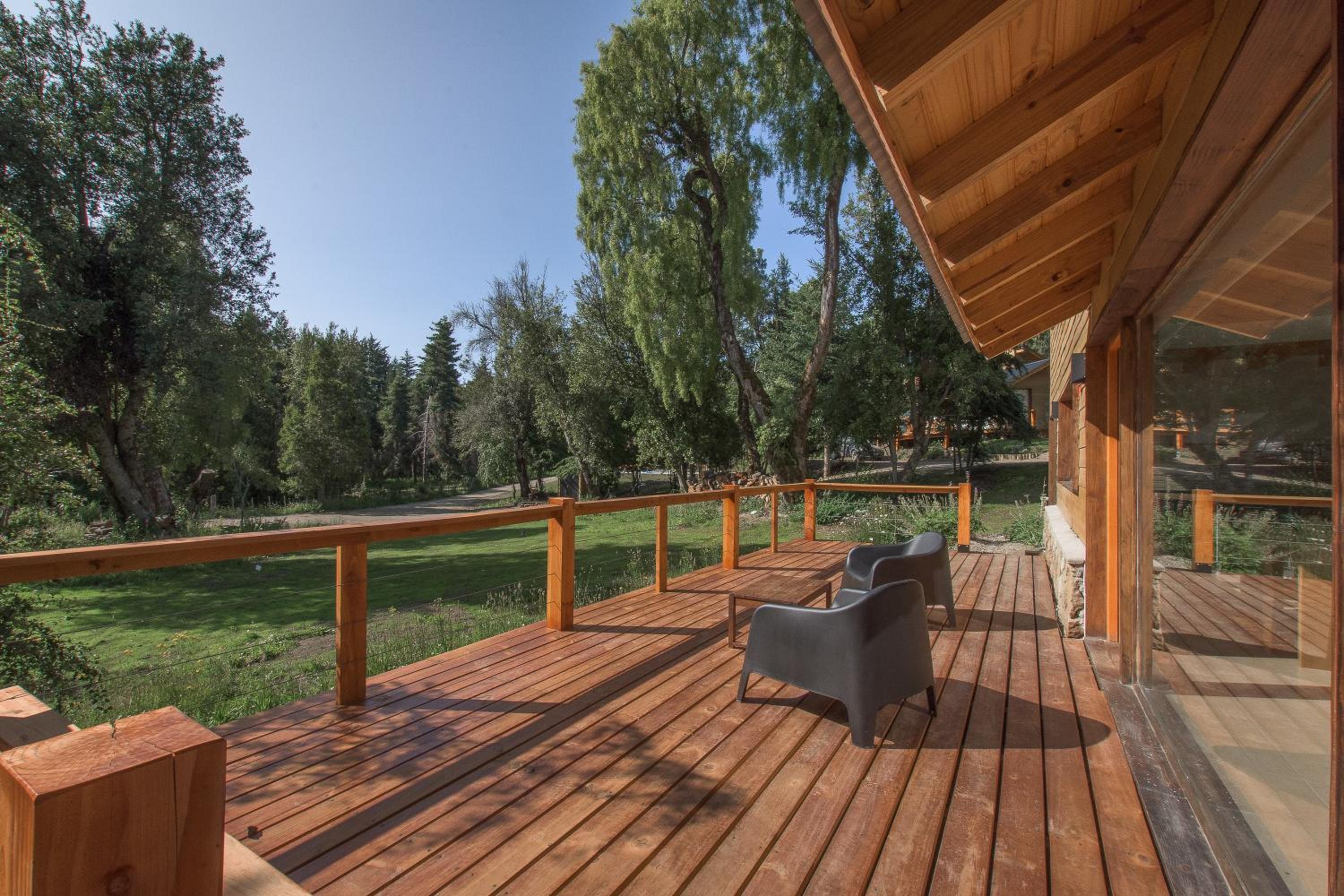 Deluxe Bungalow with Garden View