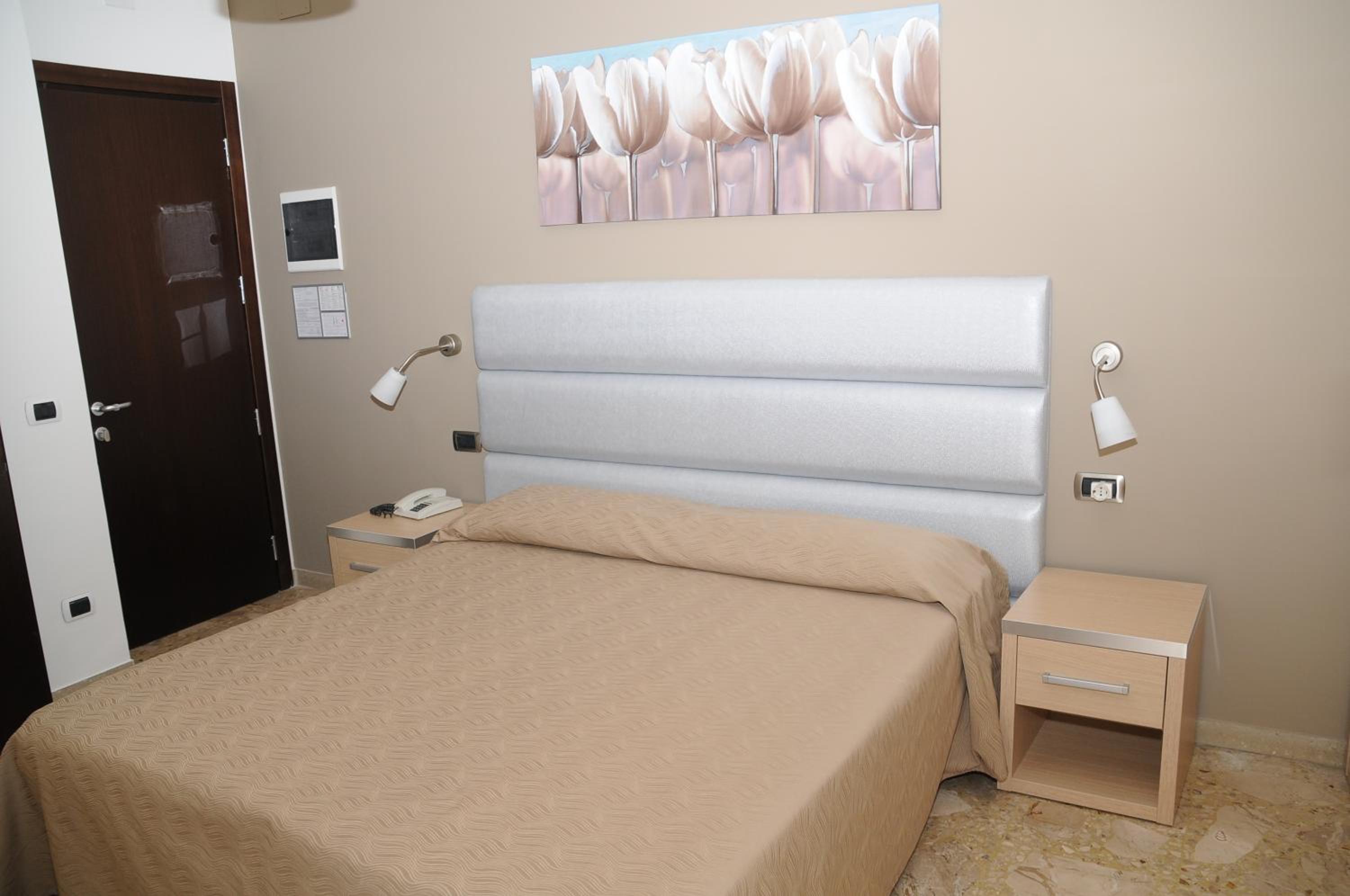 Double or Twin Room with Bathroom