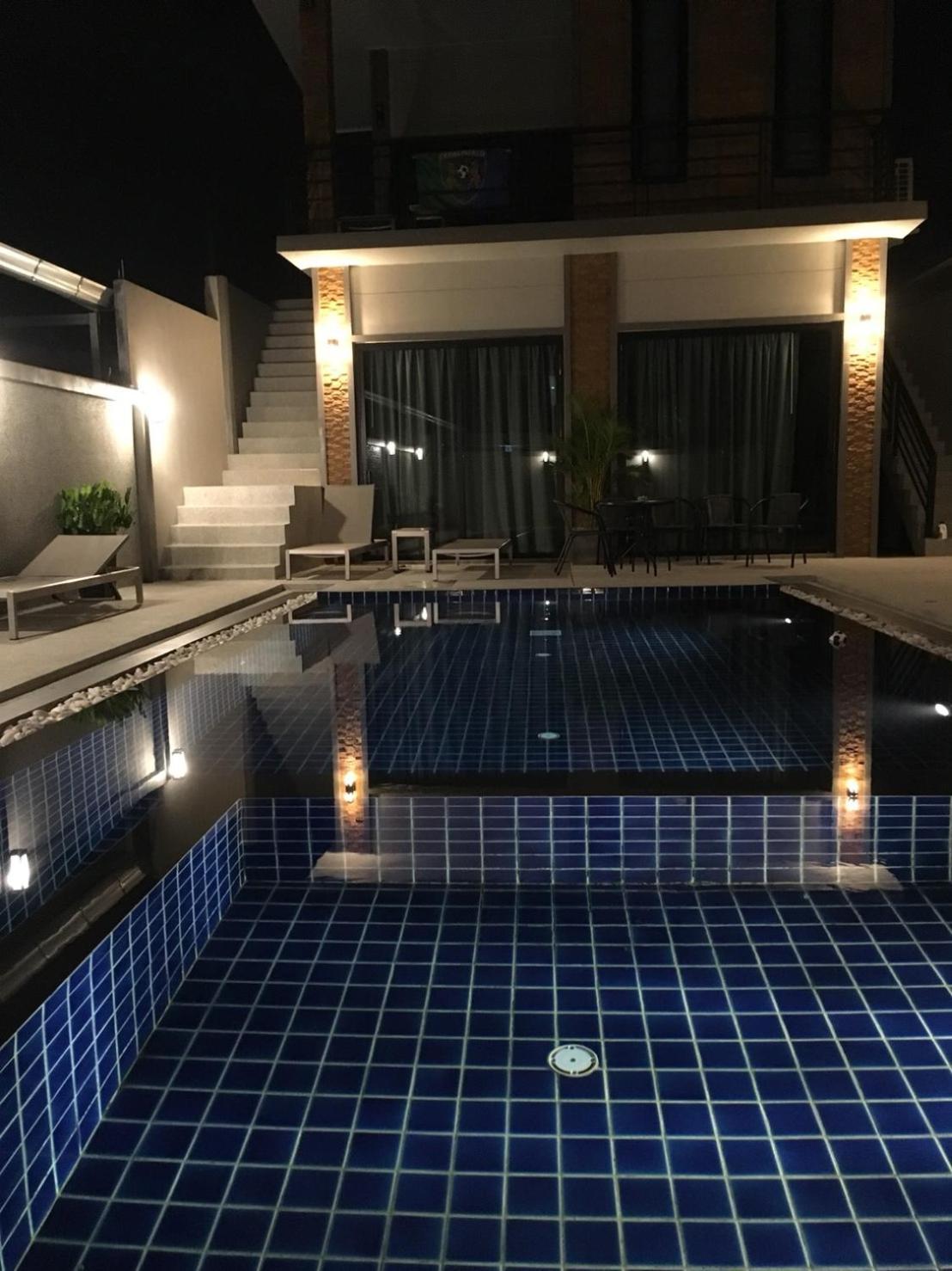 Quadruple Room with Private Bathroom