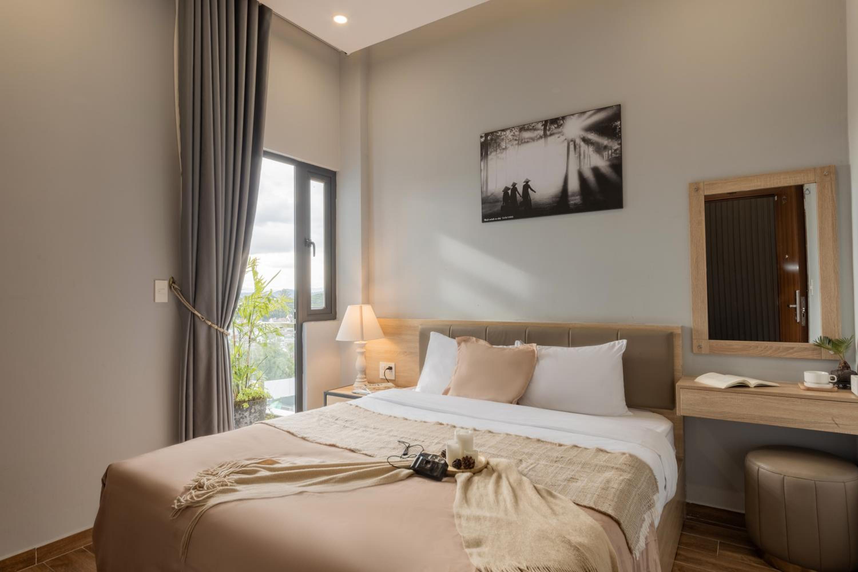 Queen Room With Balcony