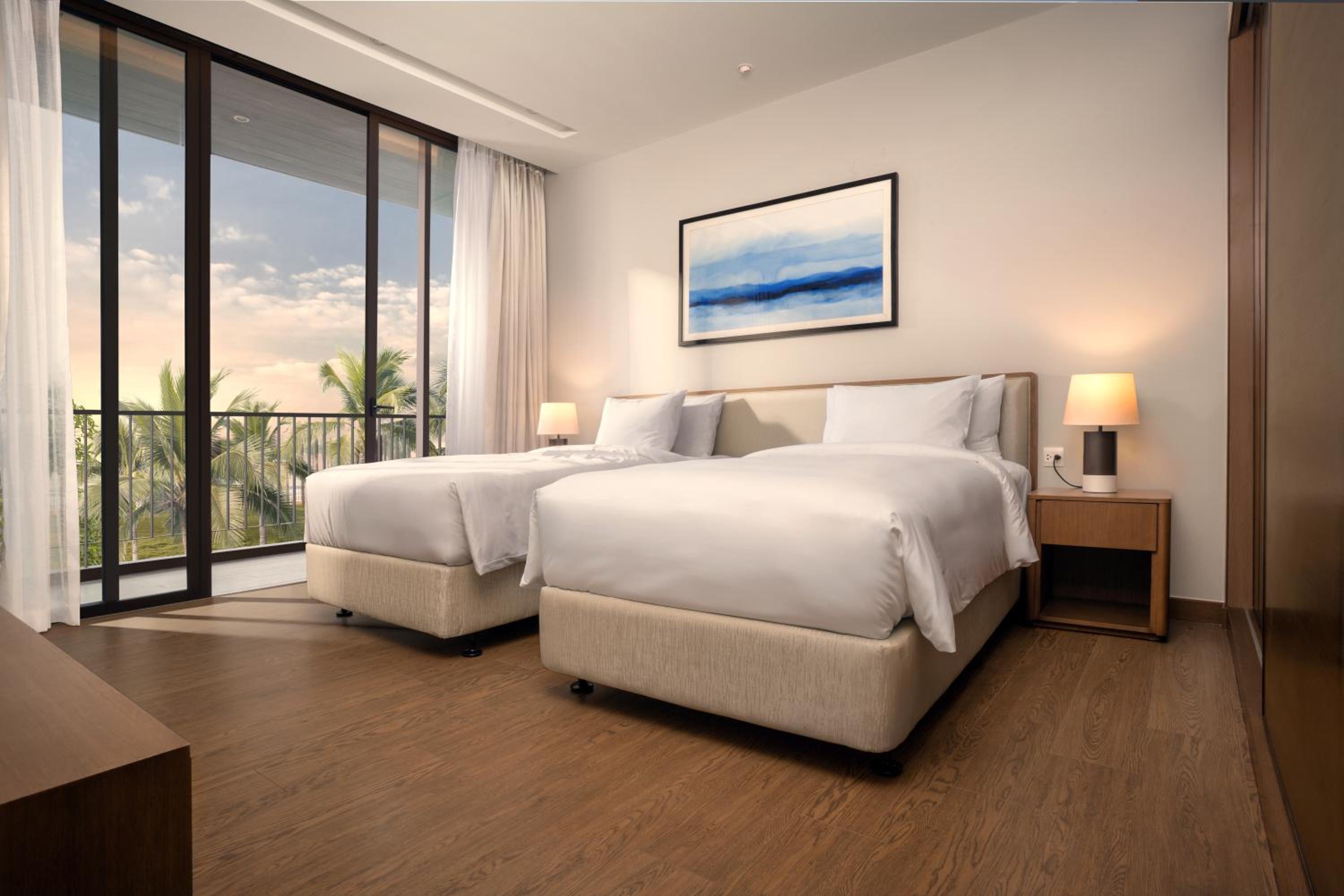 3 Bedrooms Oakwood Junior Villa