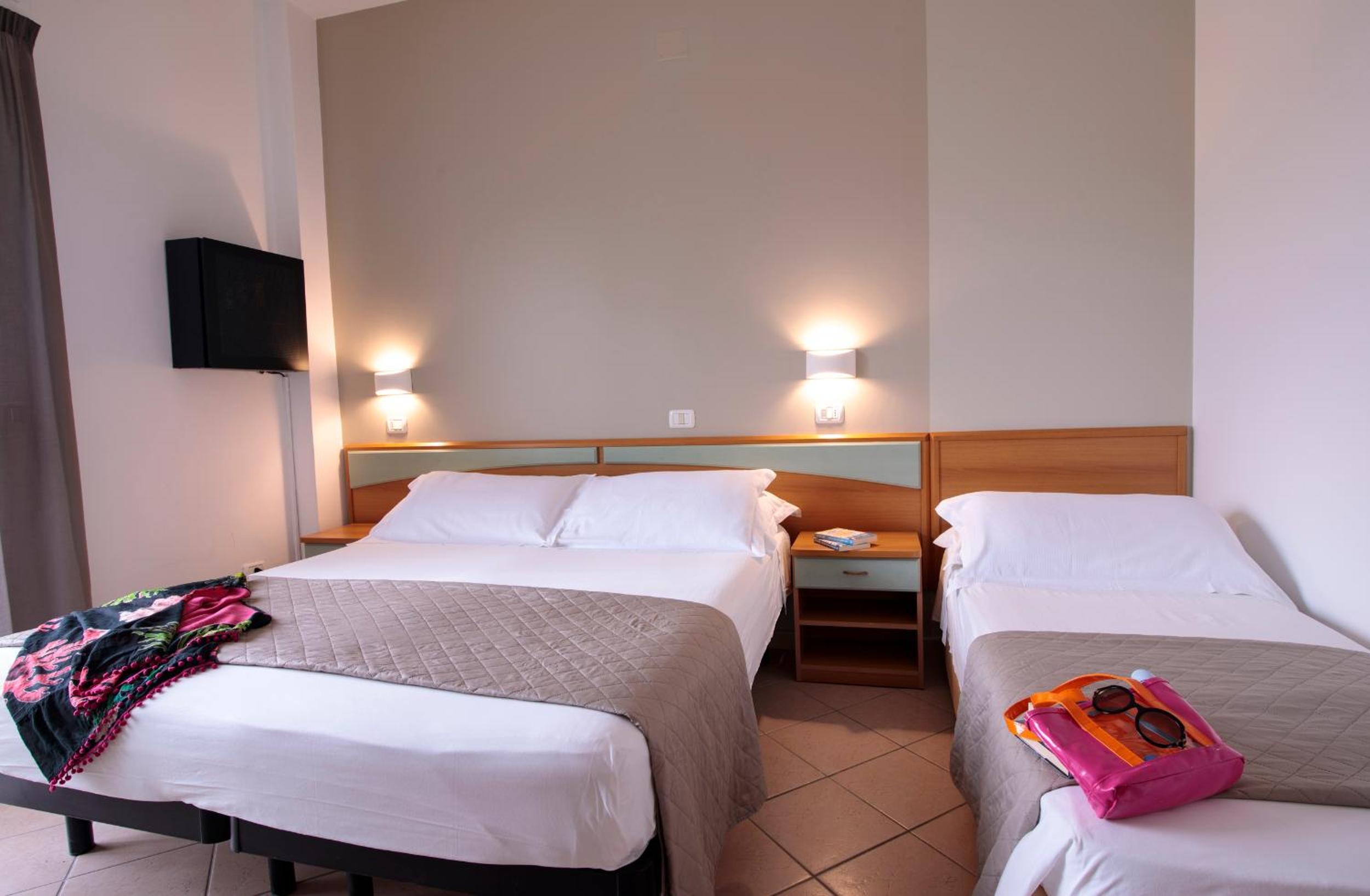 Comfort Triple Room