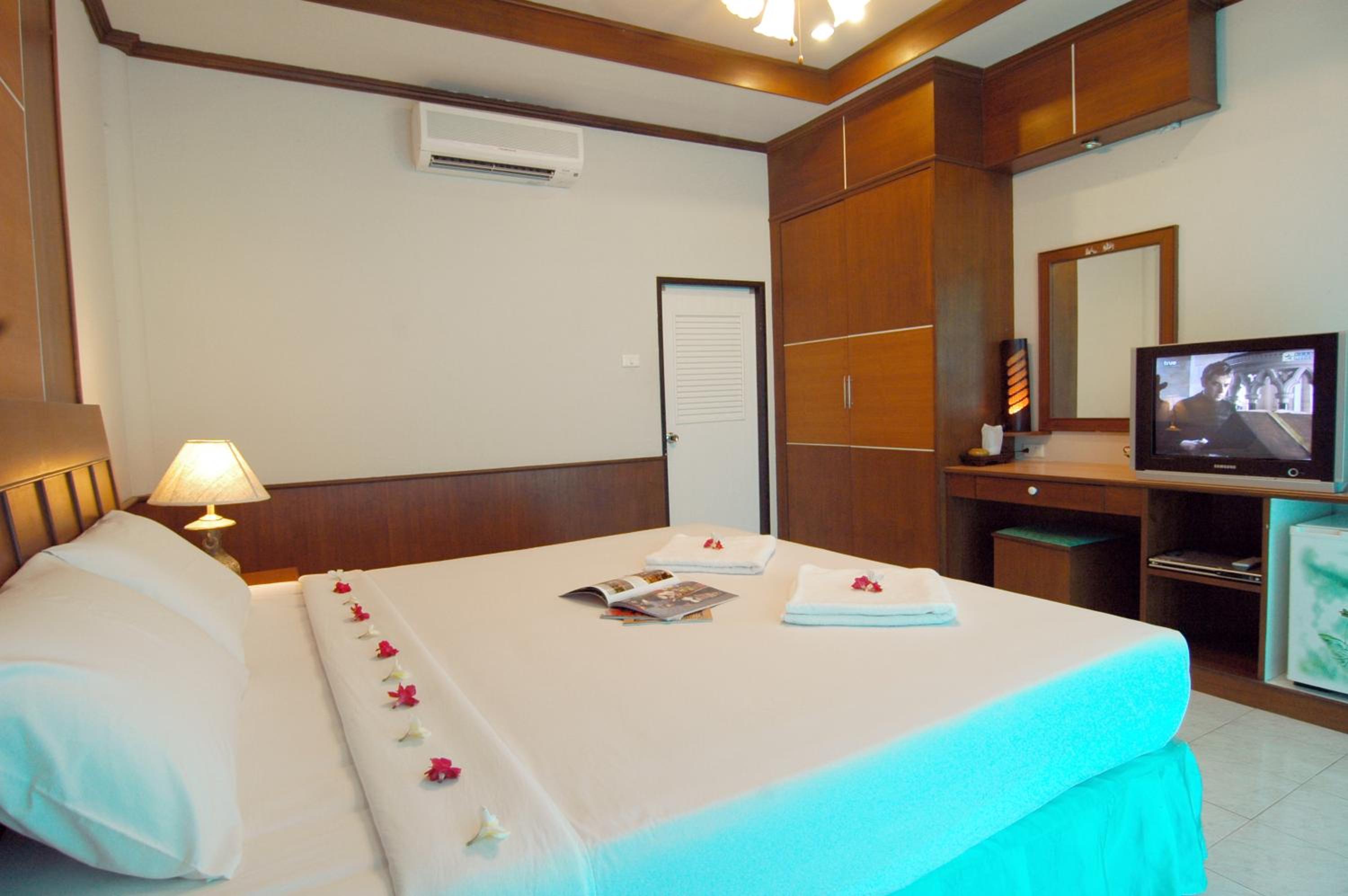 Superior Double or Twin Room with Garden View