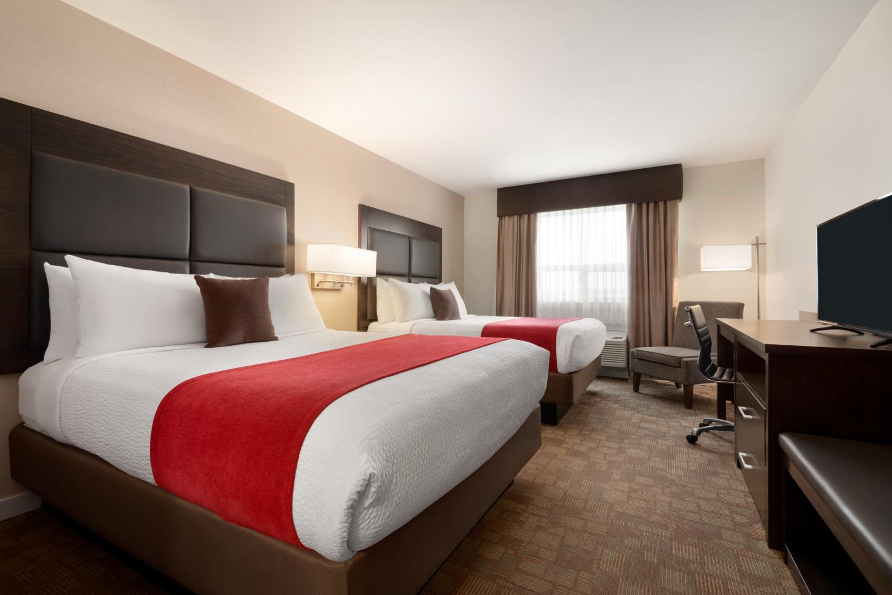 Queen Room with Two Queen Beds - Non-Smoking