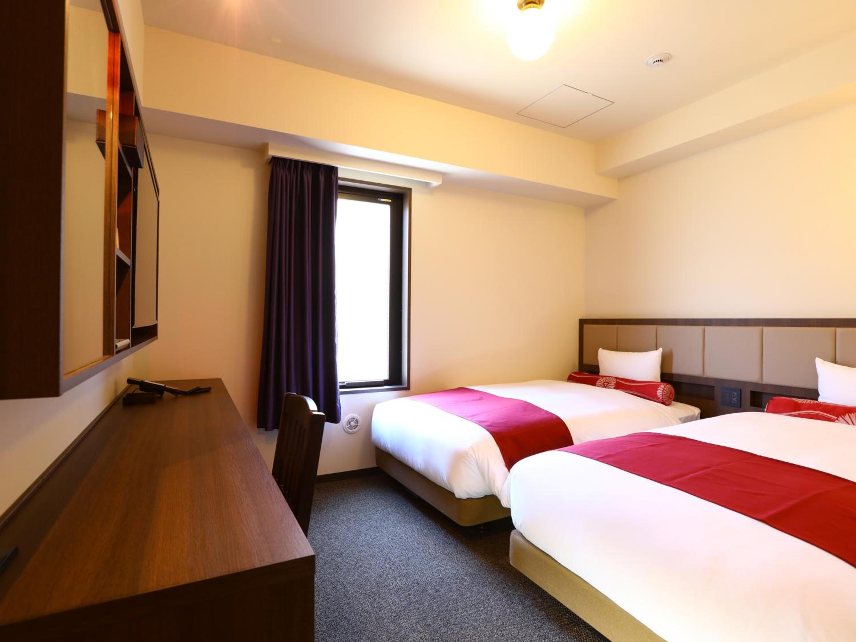 Standard Twin Room - Non-Smoking