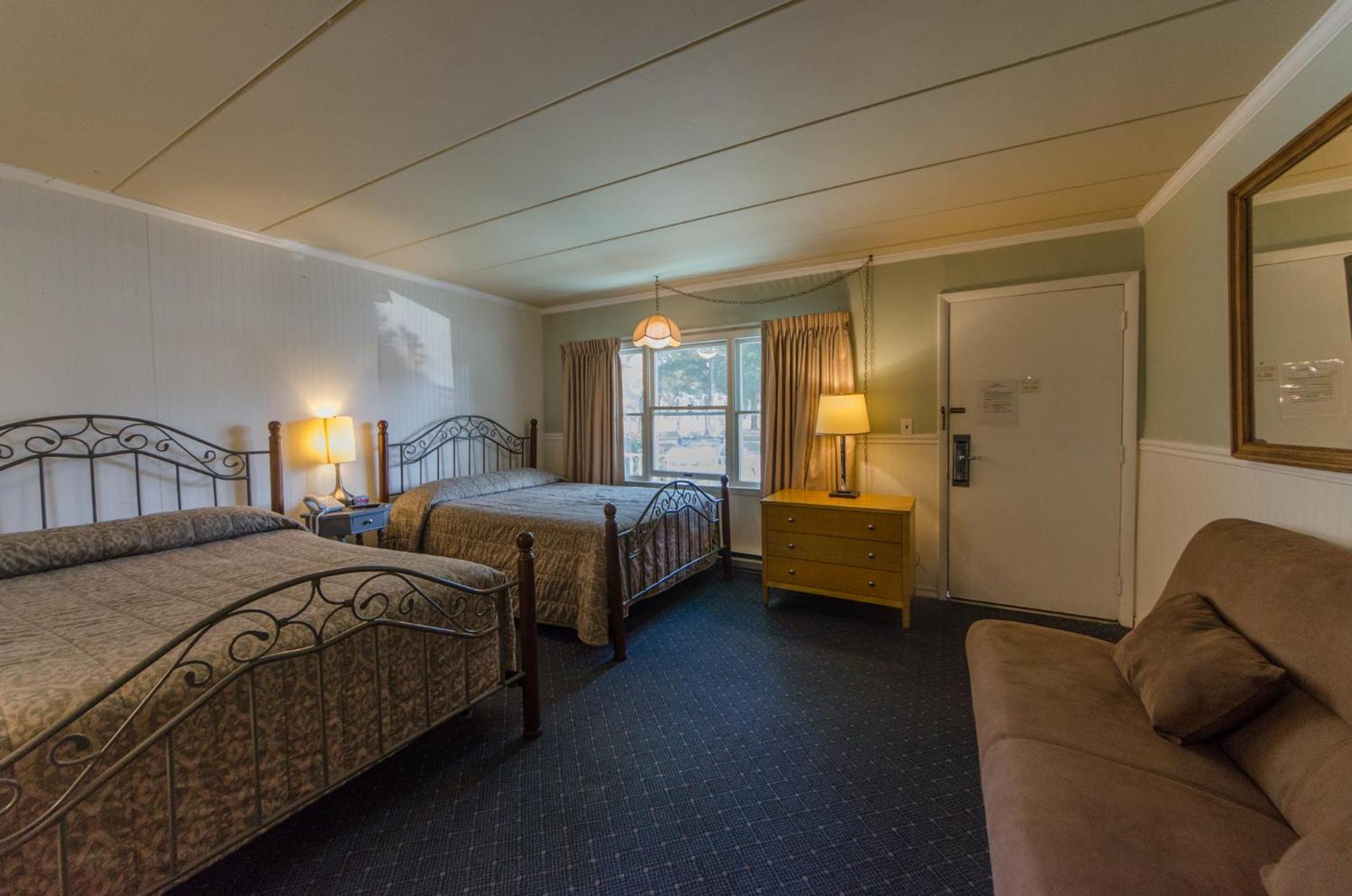 Studio - Non-Smoking