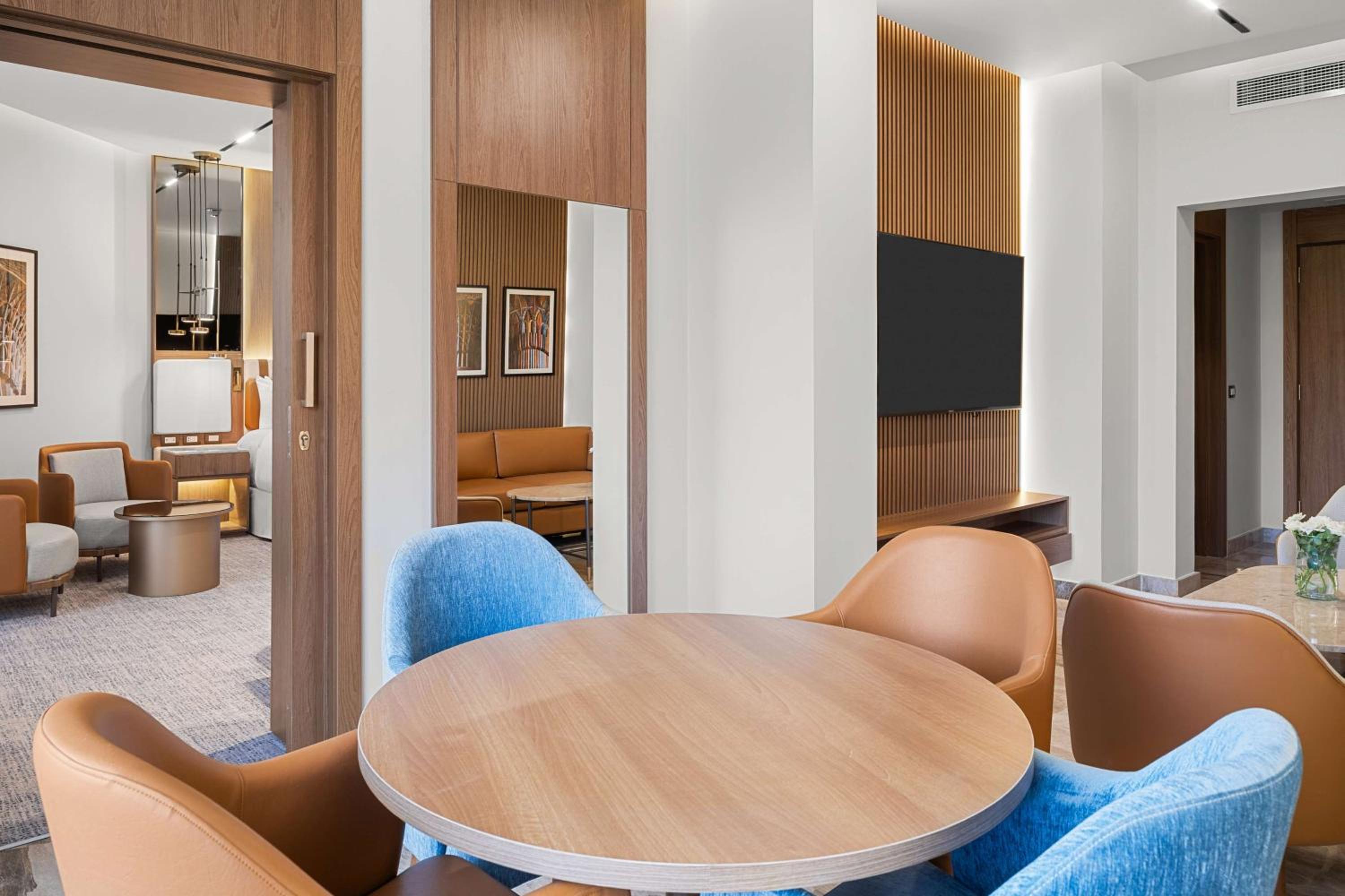 Premium Executive Suite