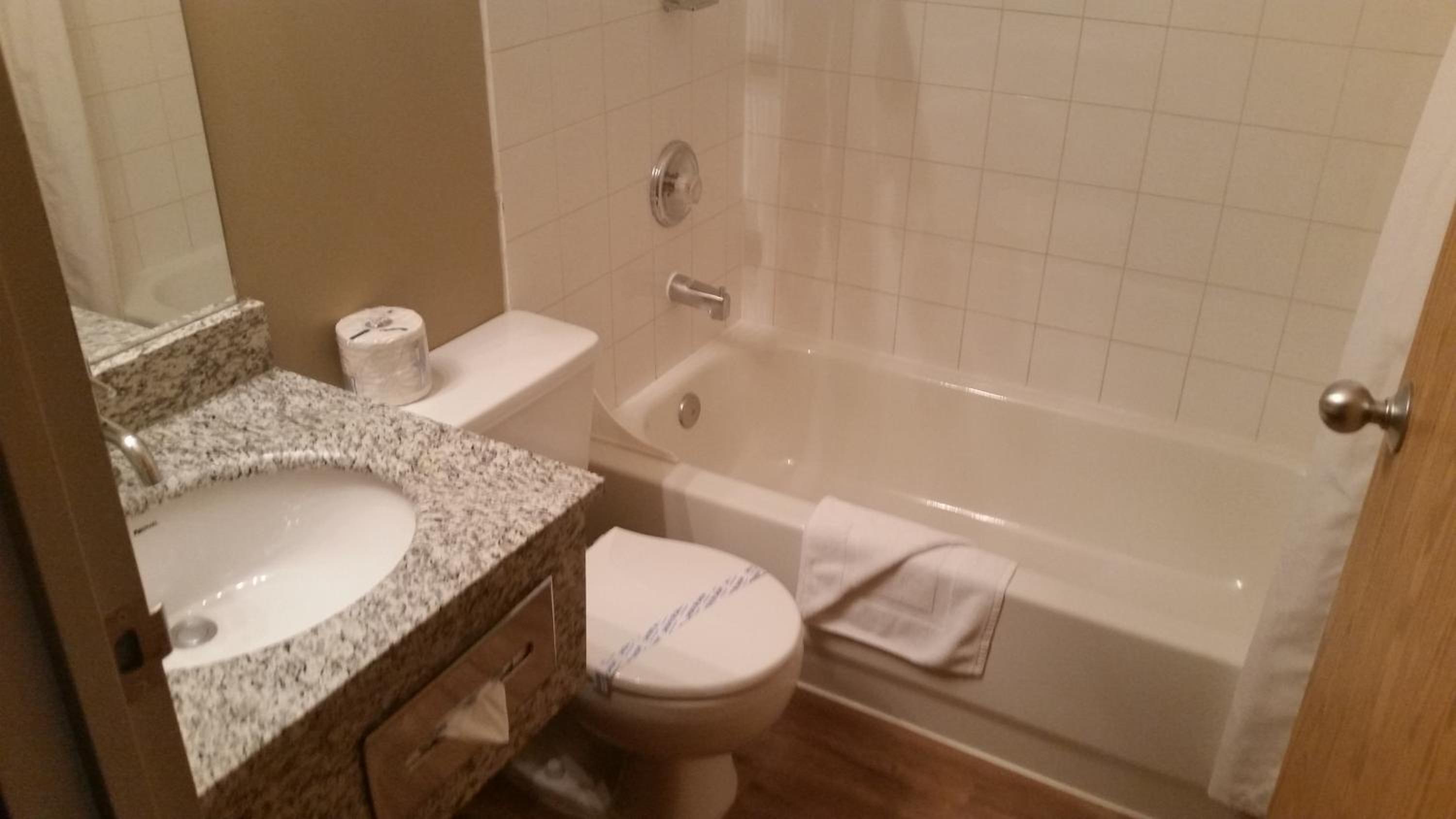 King Room with Spa Bath