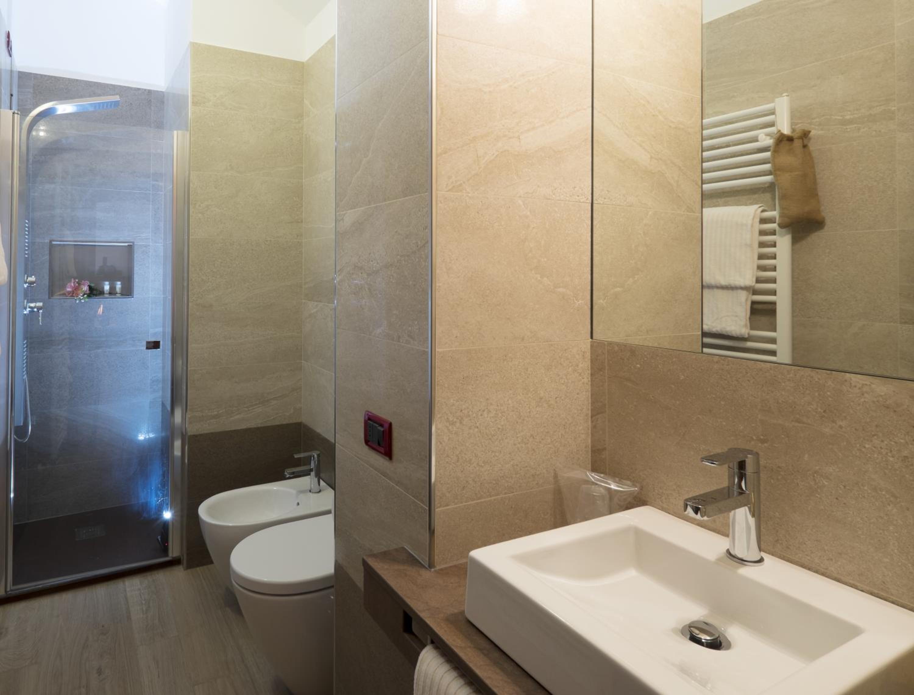 One-Bedroom Apartment (3 Adults)