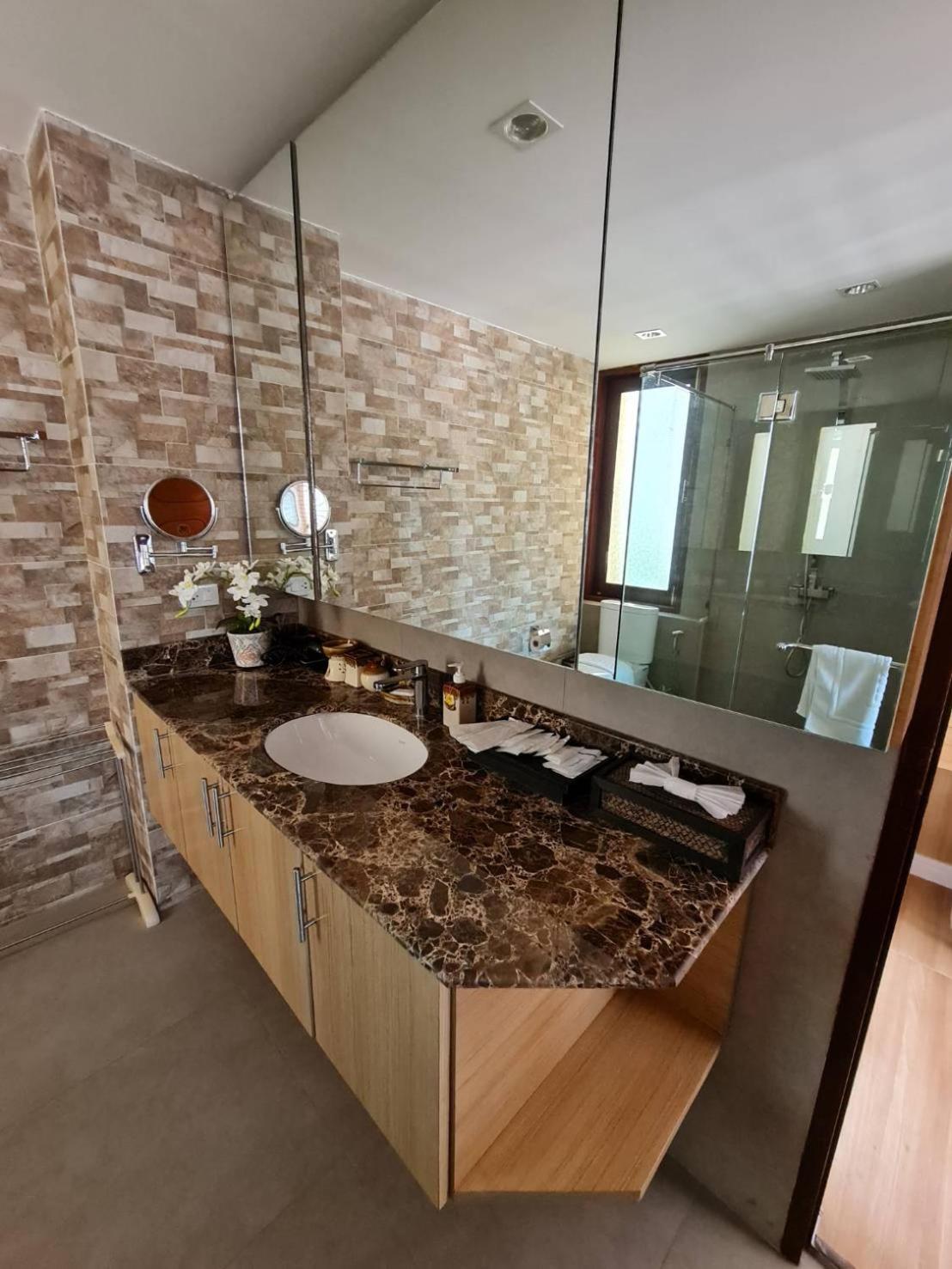 Suite with Pool View