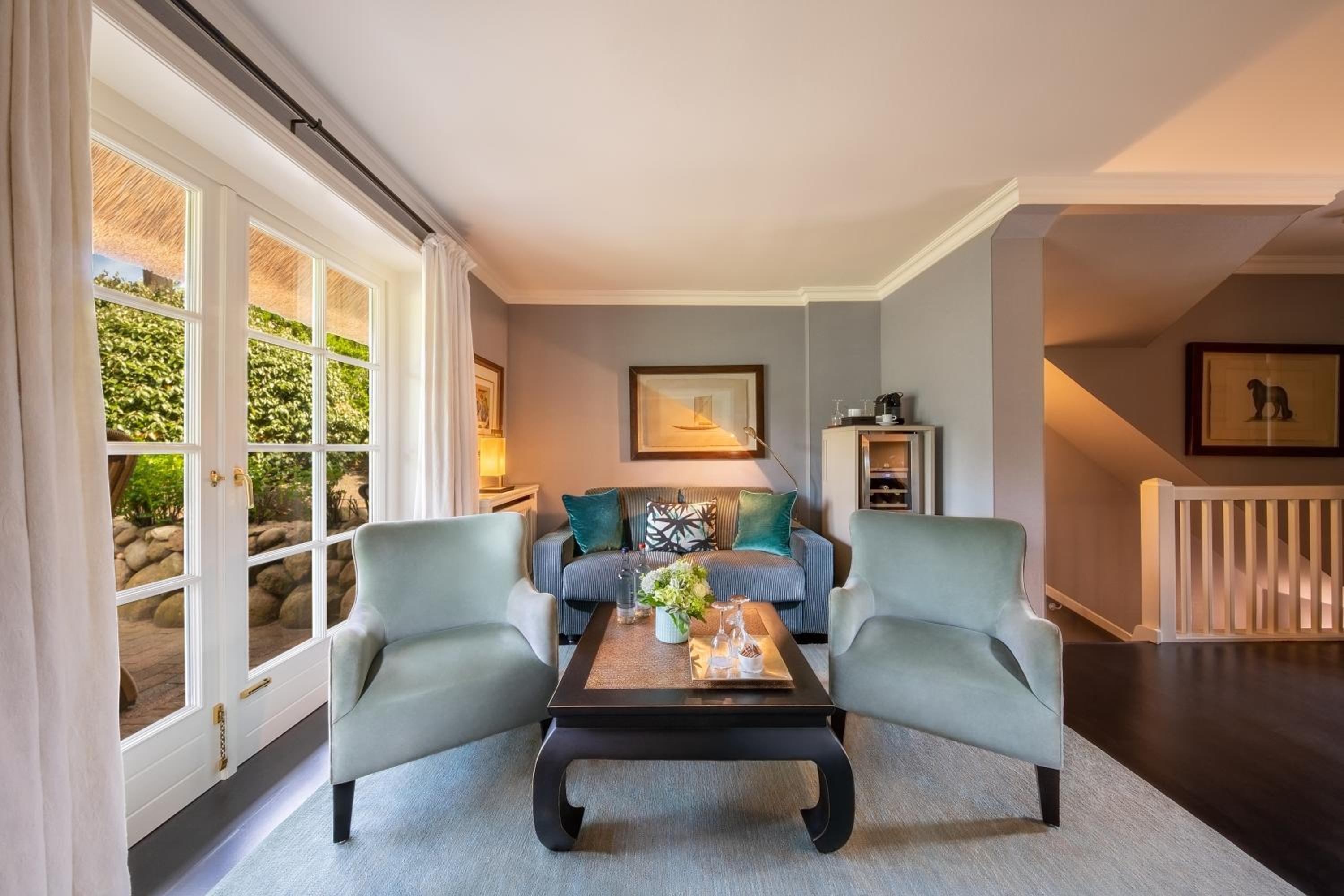 King Suite - Non-Smoking