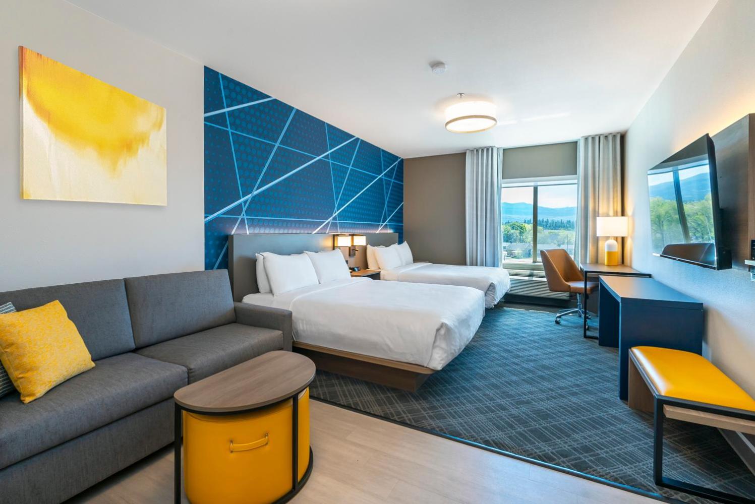Queen Queen Suite