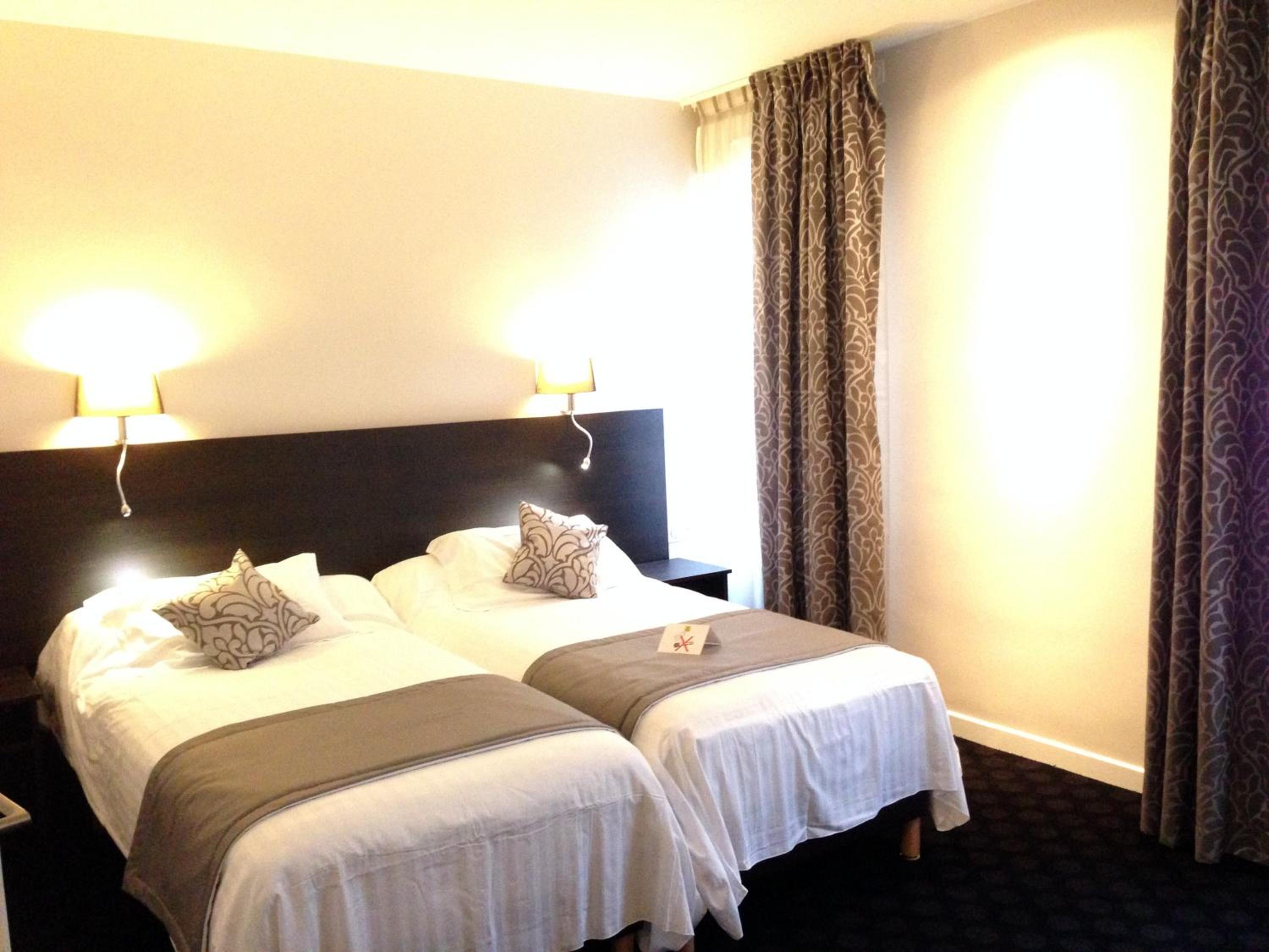 Comfort Twin Room with Bathroom