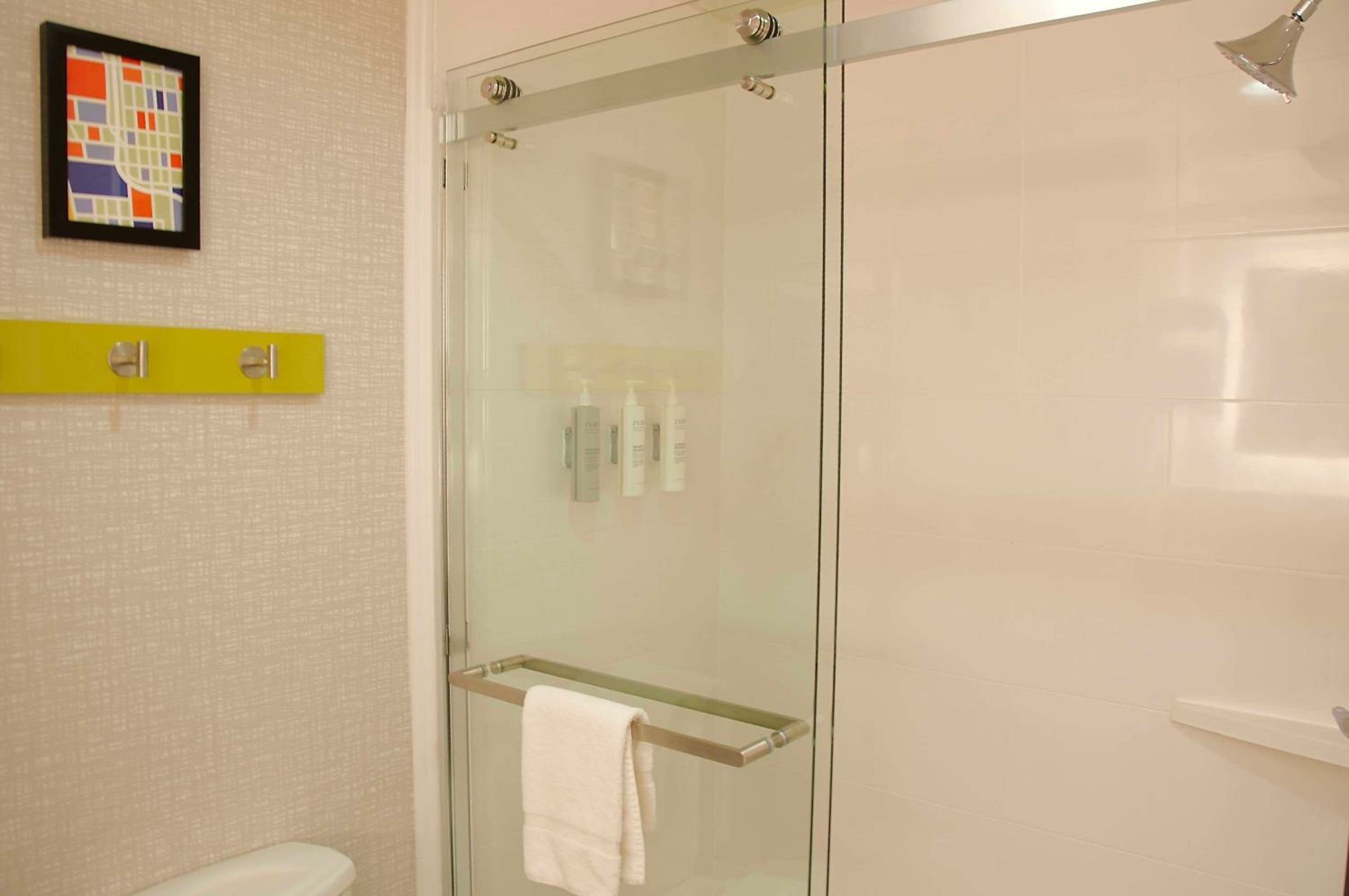 King Studio Suite with Microwave and Fridge
