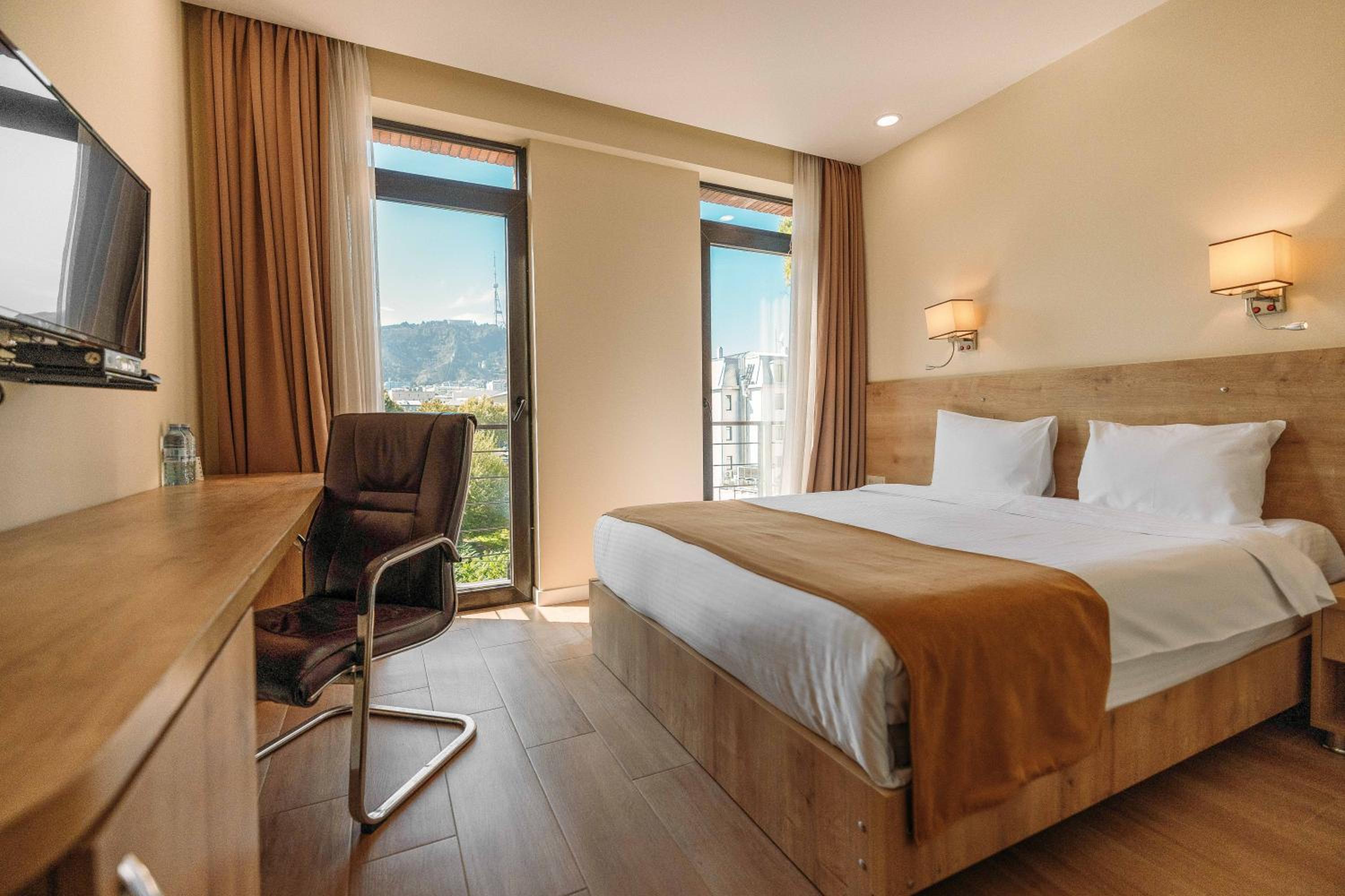 King Room with Mountain View