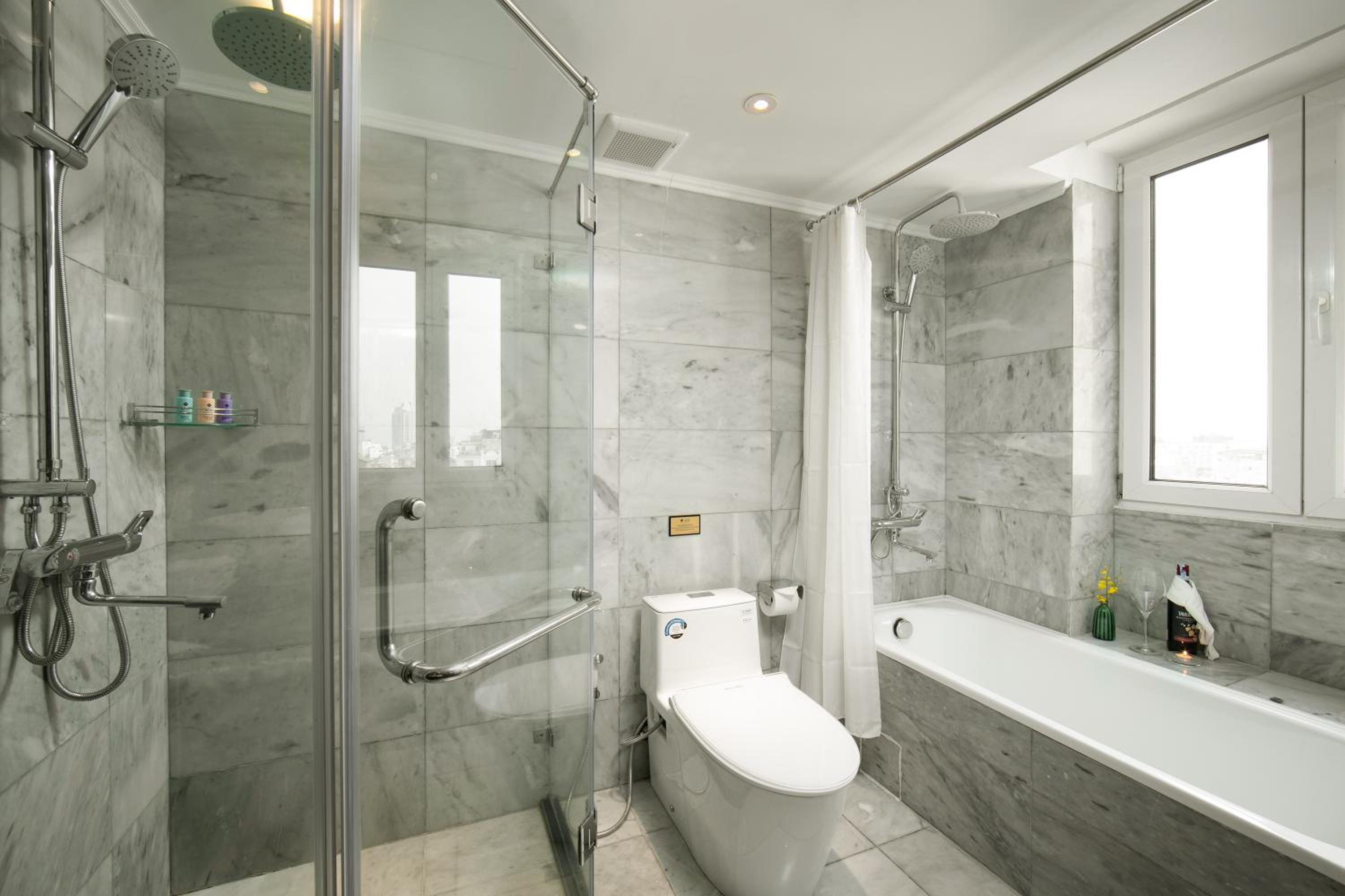 Du Lac Grand Luxury Suite City View