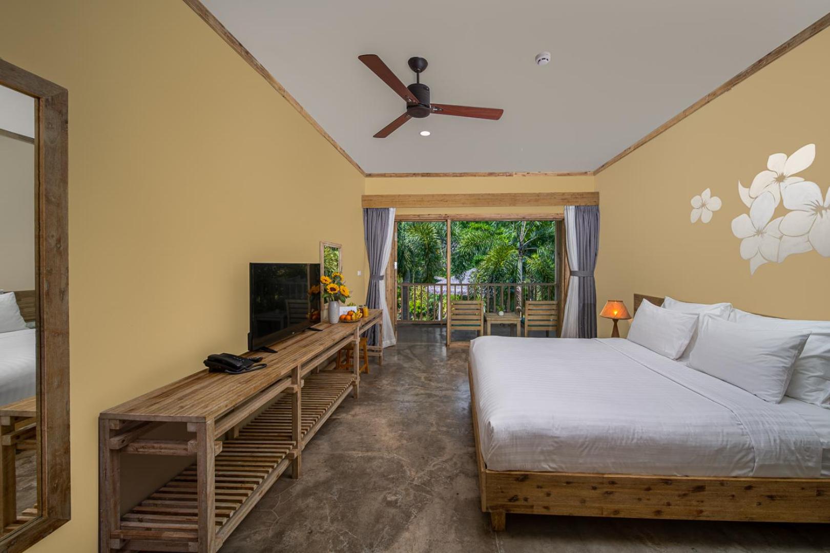 Deluxe Double Room with Garden View