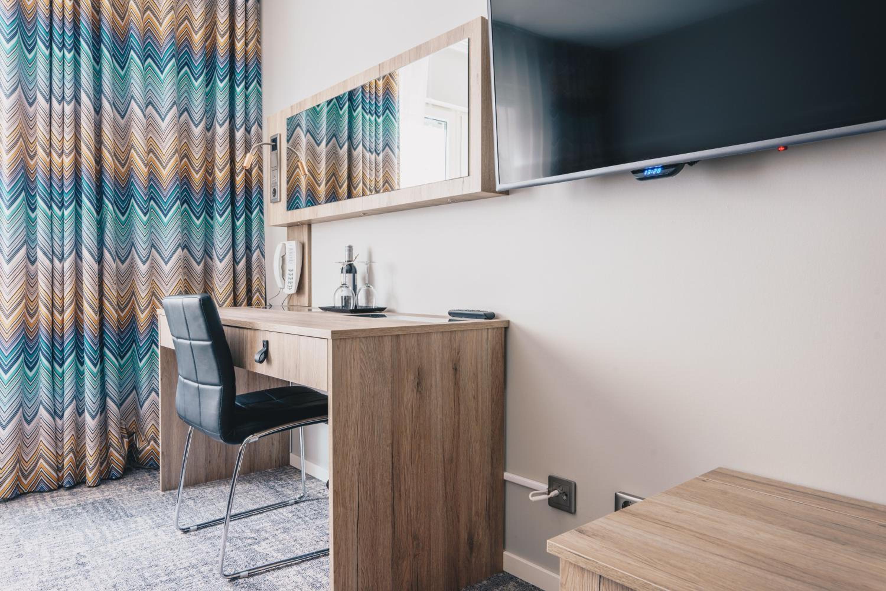 King Room with Sofa Bed