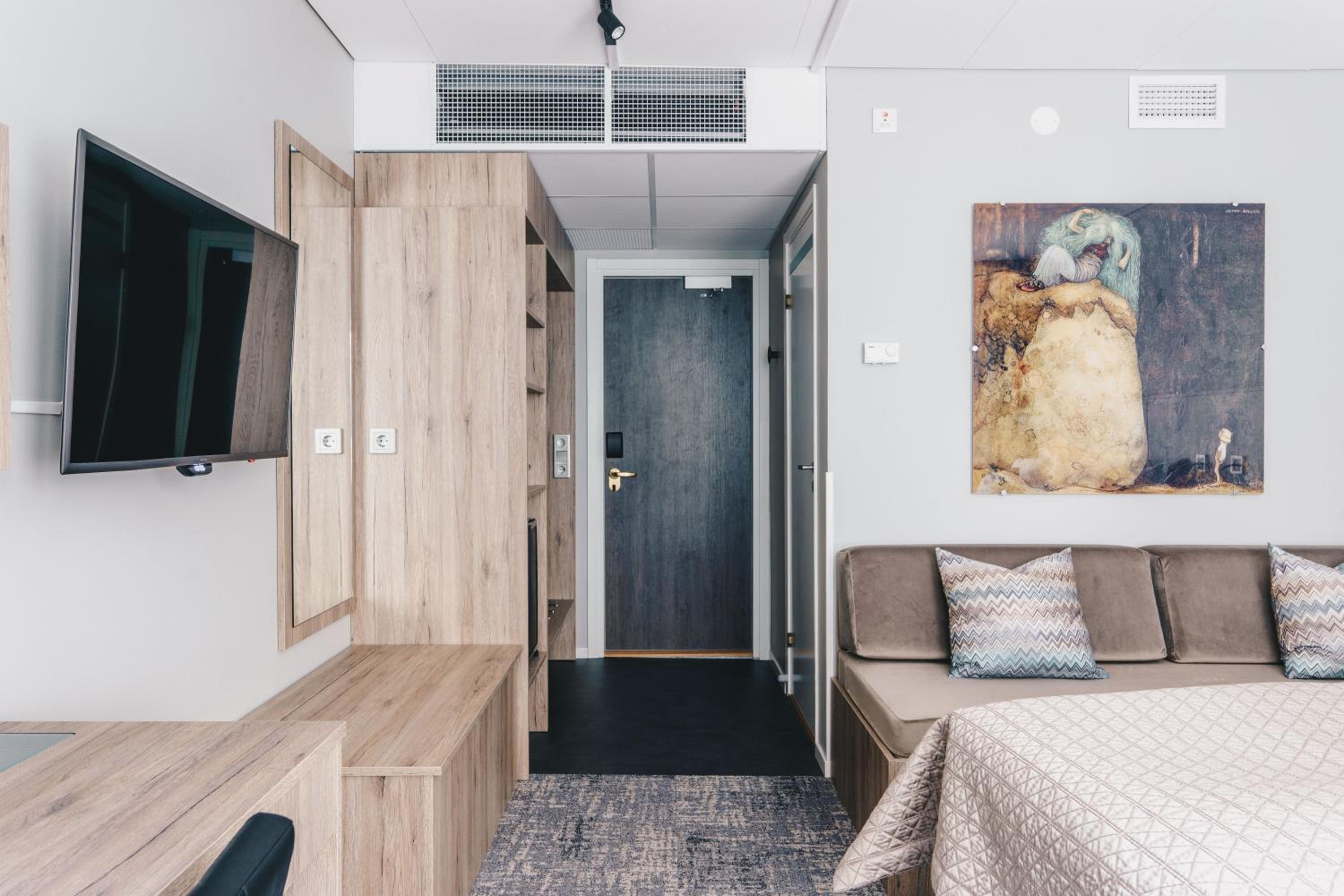 King Room with Sofa Bed