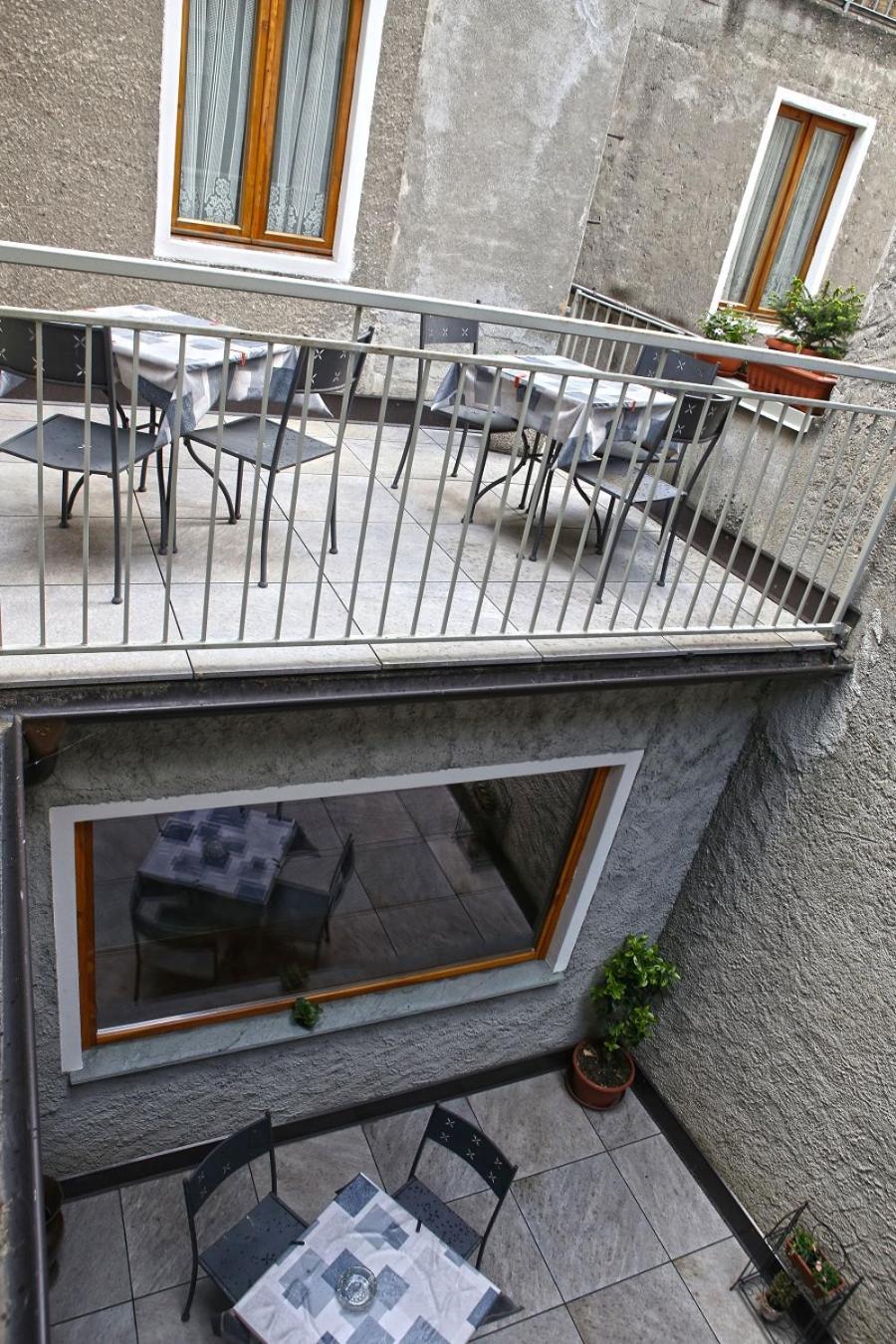 Triple Room with Mountain View