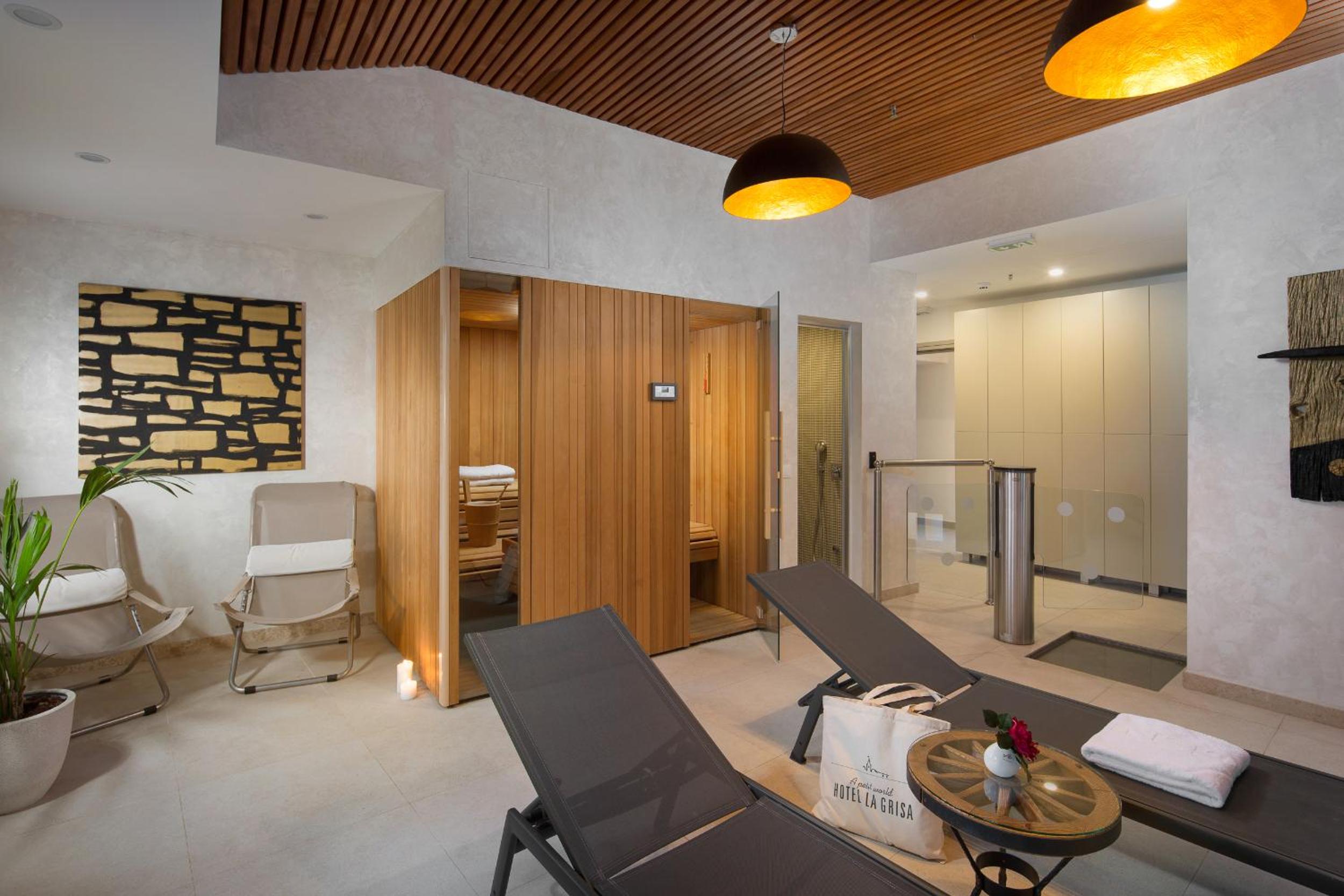 Suite with Spa Bath